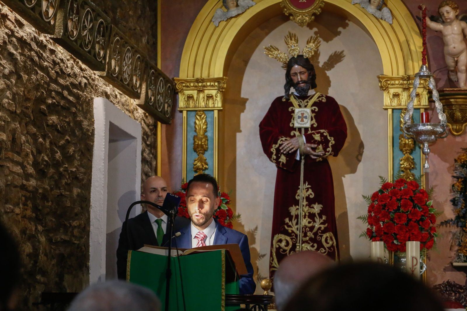 Las fotografías de la presentación del cartel de Valentín Rivera para la tertulia cofrade La Levantá