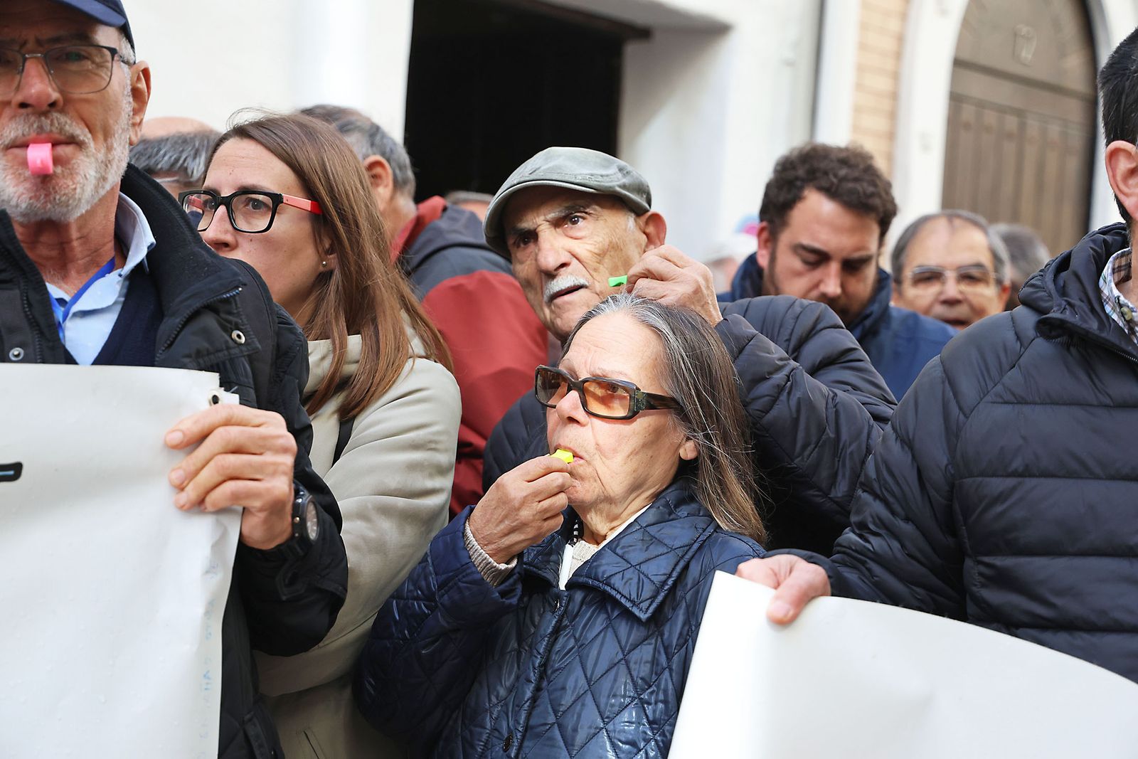 Fotografías de la manifestación en Huelva para exigir la regeneración de las playas