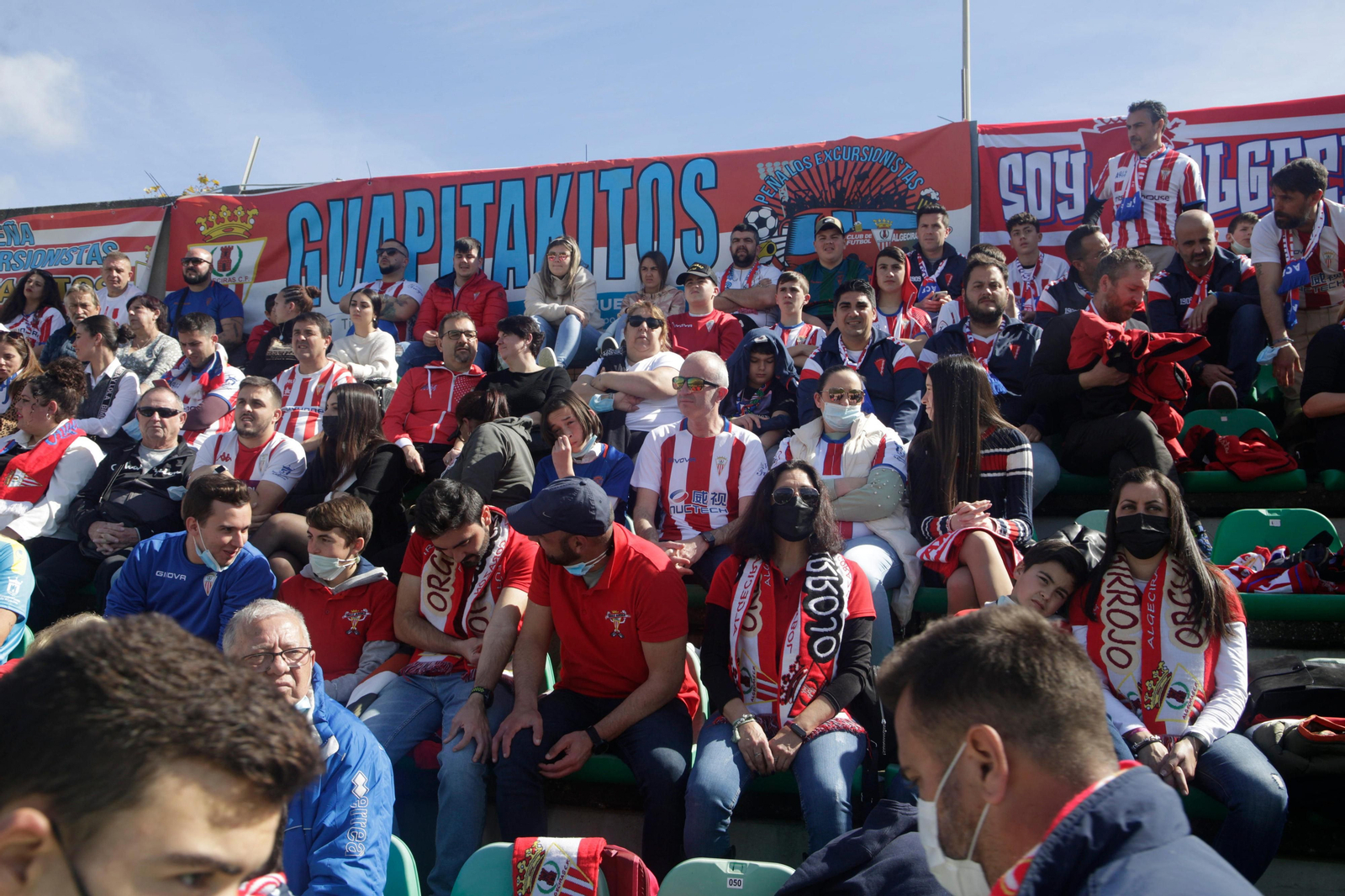 Ambiente de la afición del Algeciras CF en Sevilla