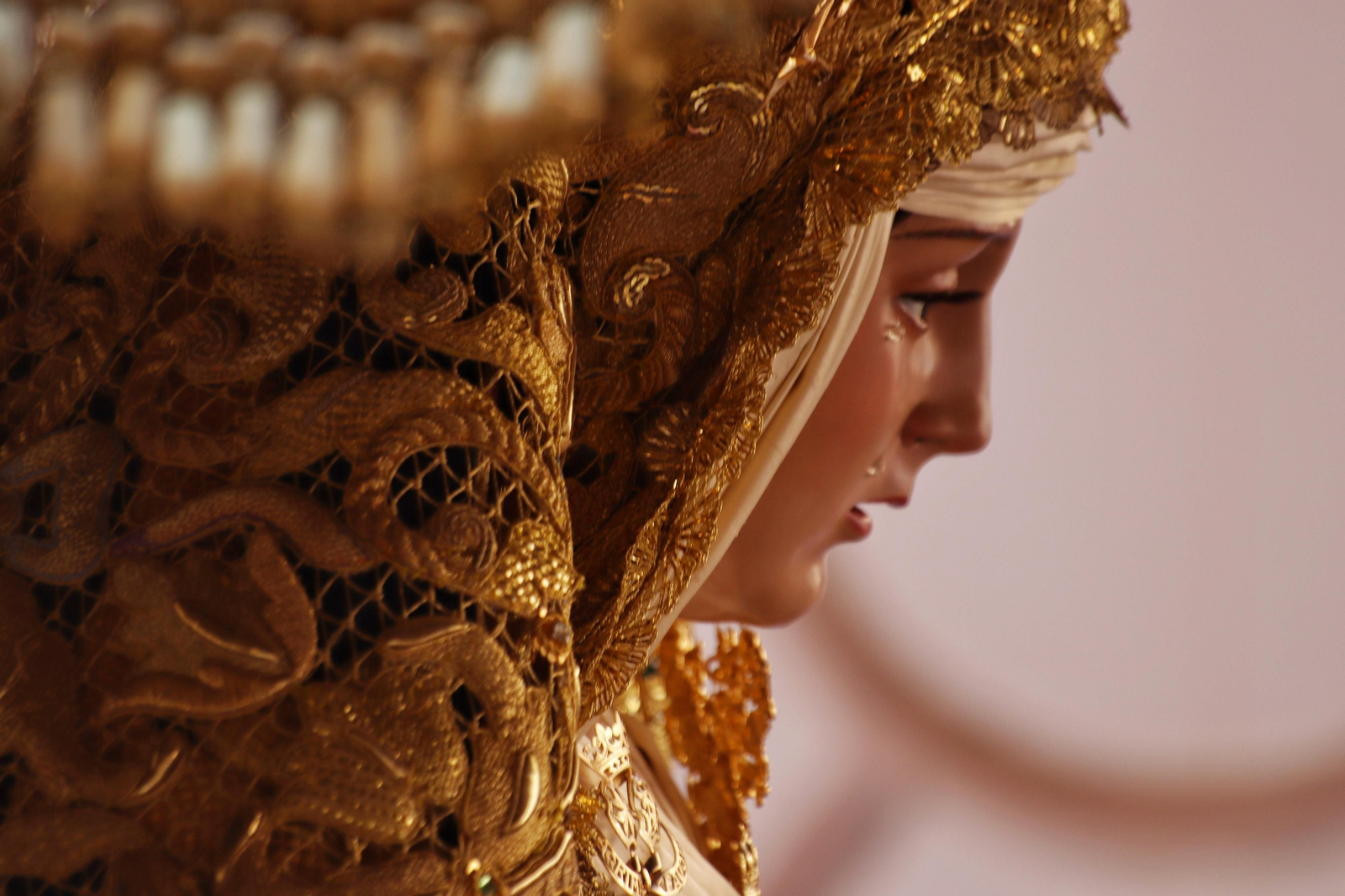 Las fotos de Lágrimas y Favores en su procesión del Domingo de Ramos en Málaga