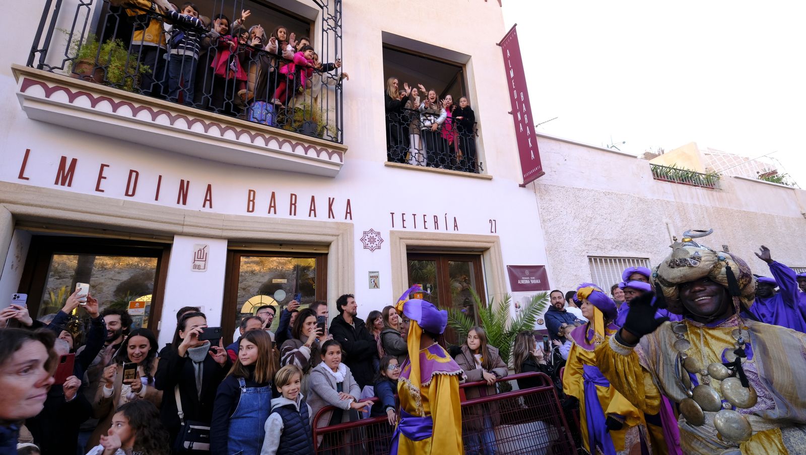 Fotogalería de la Cabalgata de Reyes Magos en Almería