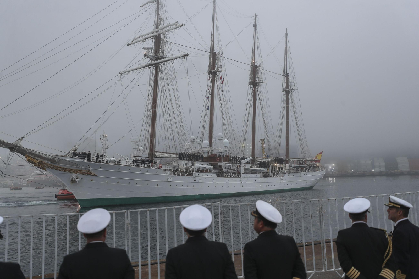 Las imágenes de la llegada del 'Elcano y la Princesa Leonor a Valparaíso