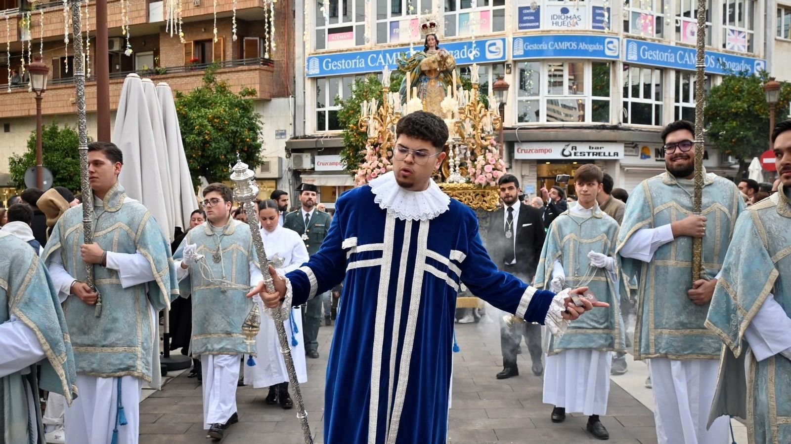 El cuerpo de acólitos de la Virgen de la Inmaculada.