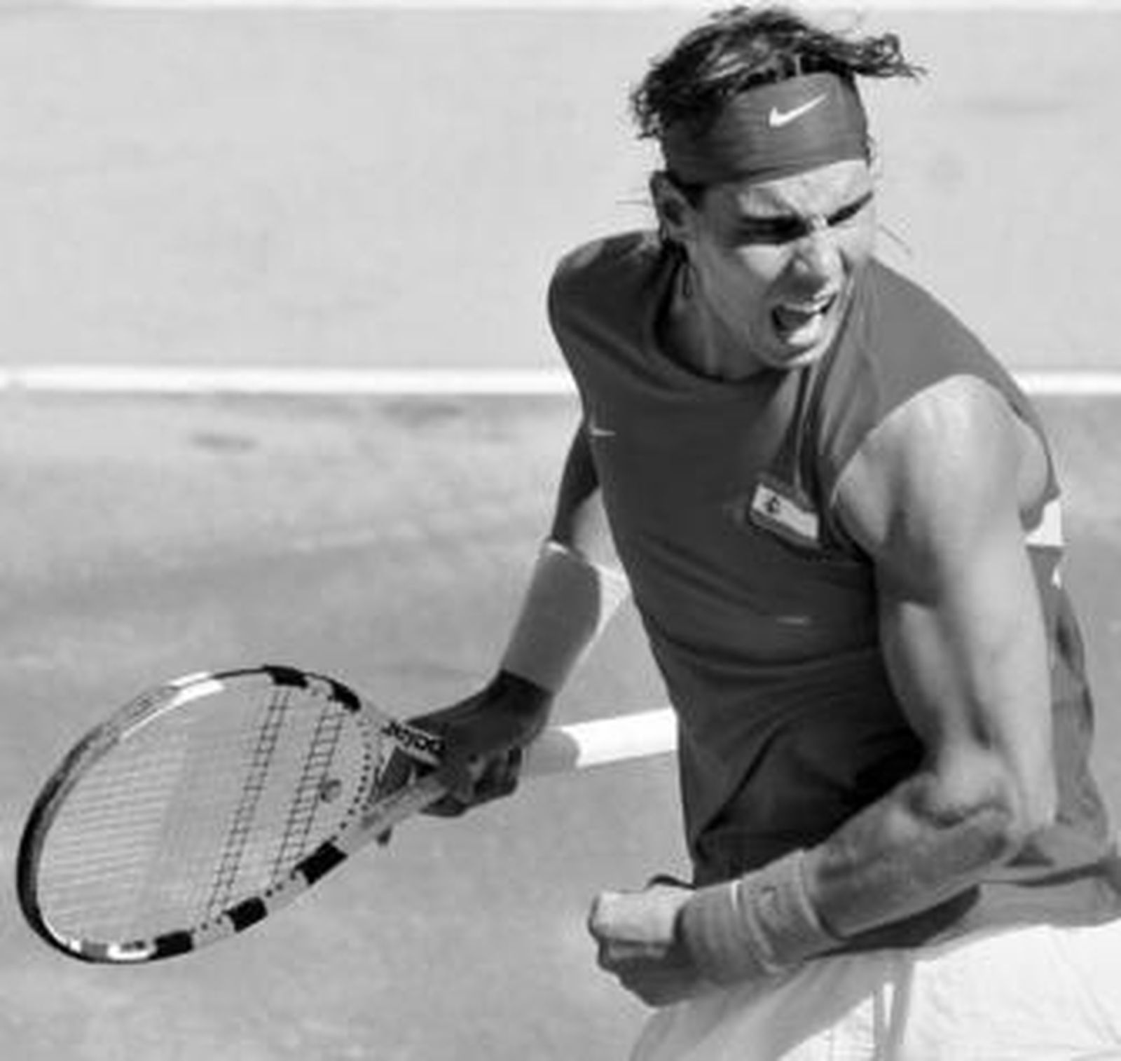 Rafael Nadal celebra con efusión la consecución de un punto en el partido de ayer ante Sam Querrey.