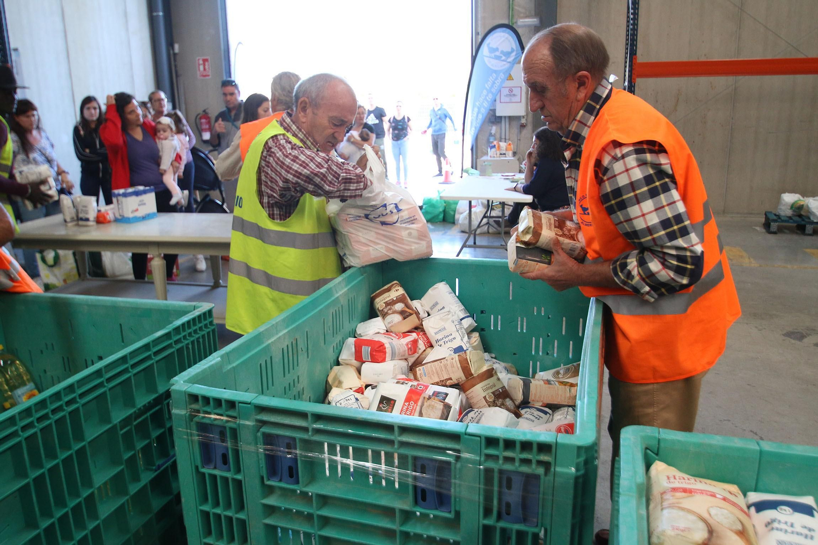 Imagen de archivo de una de las recogidas del Banco de Alimentos.