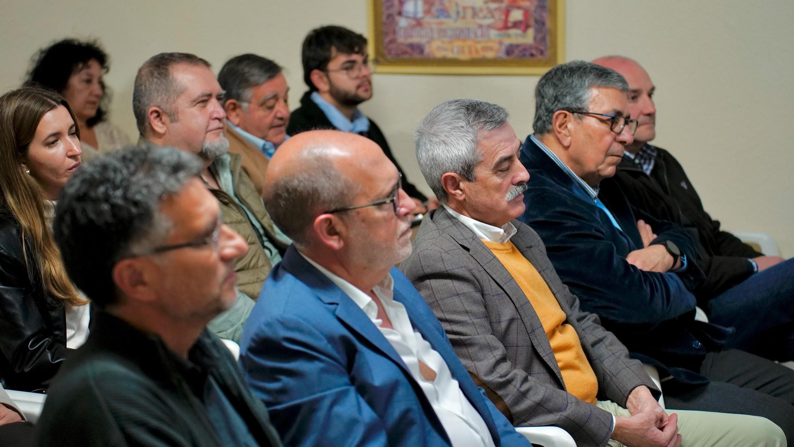 Fotos de la conferencia en Algeciras de Pablo Antonio Fernández sobre los Espacios Marítimos del Estrecho