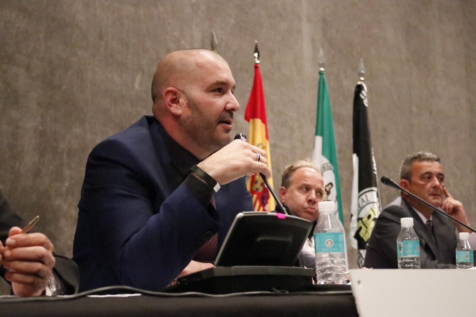 Pandalone, Radici y Bonmatti, durante la última asamblea de la Balona