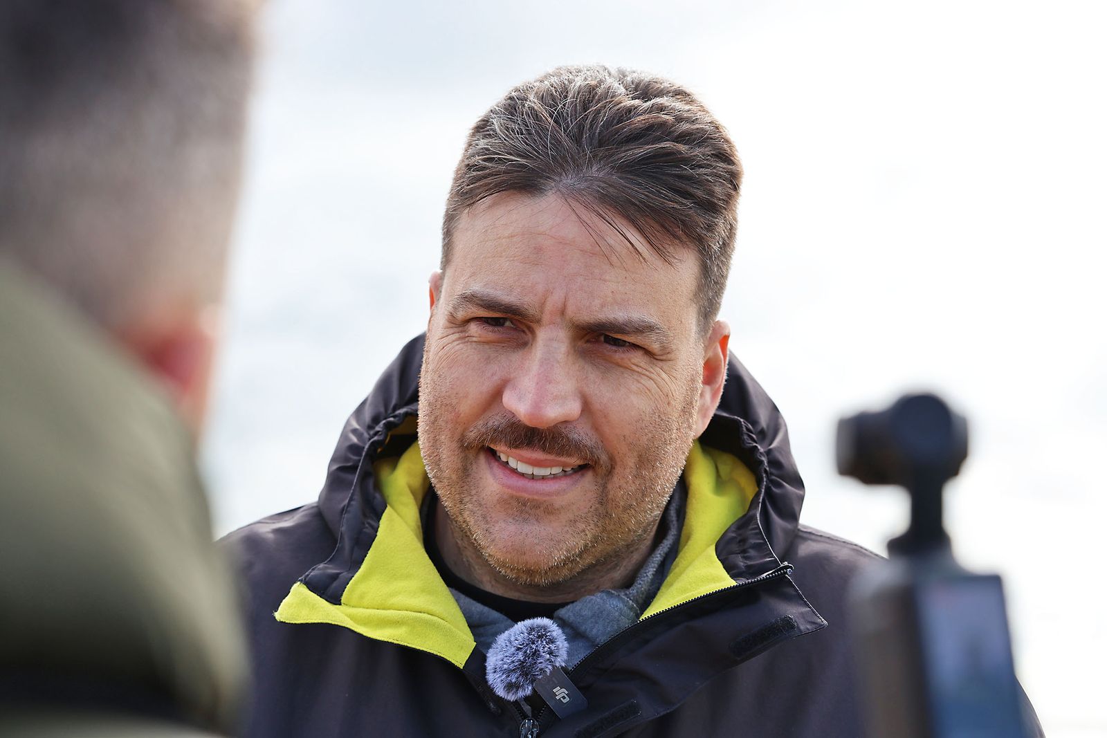 Imágenes de la Acción medioambiental de limpieza en la playa del Espigón, organizada por Gañafote Cup