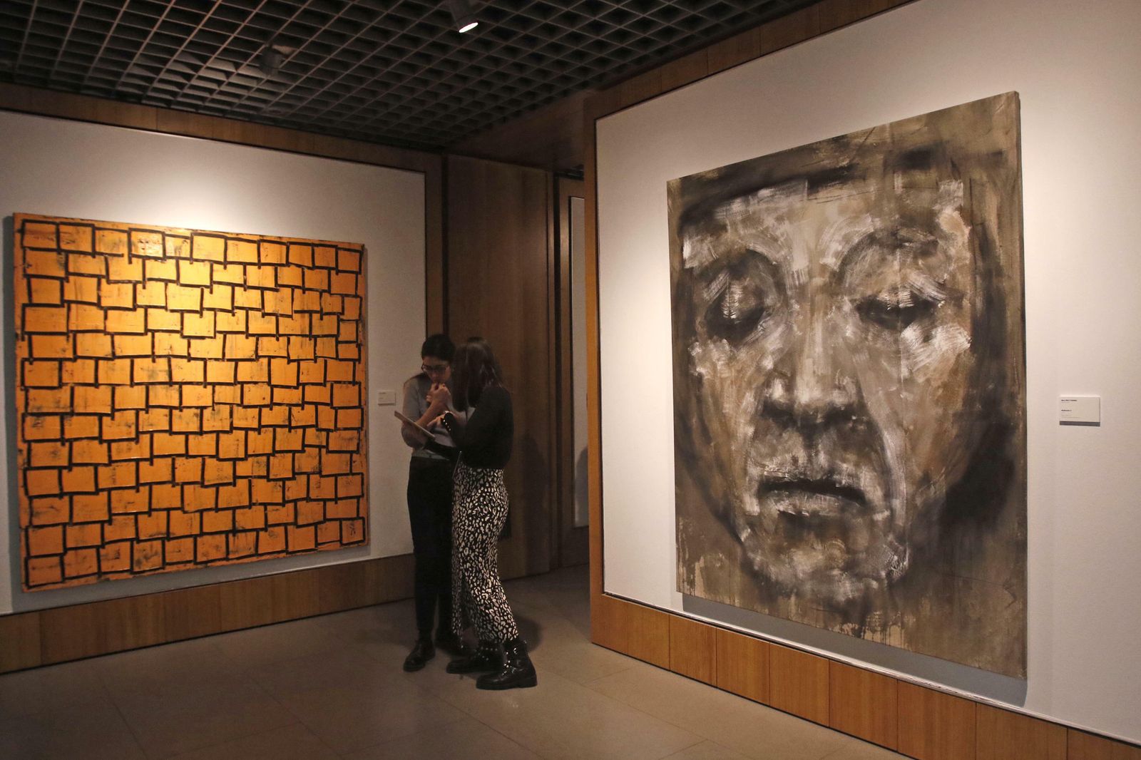 La exposición de la Colección Bassat en la Fundación Cajasol, en fotos