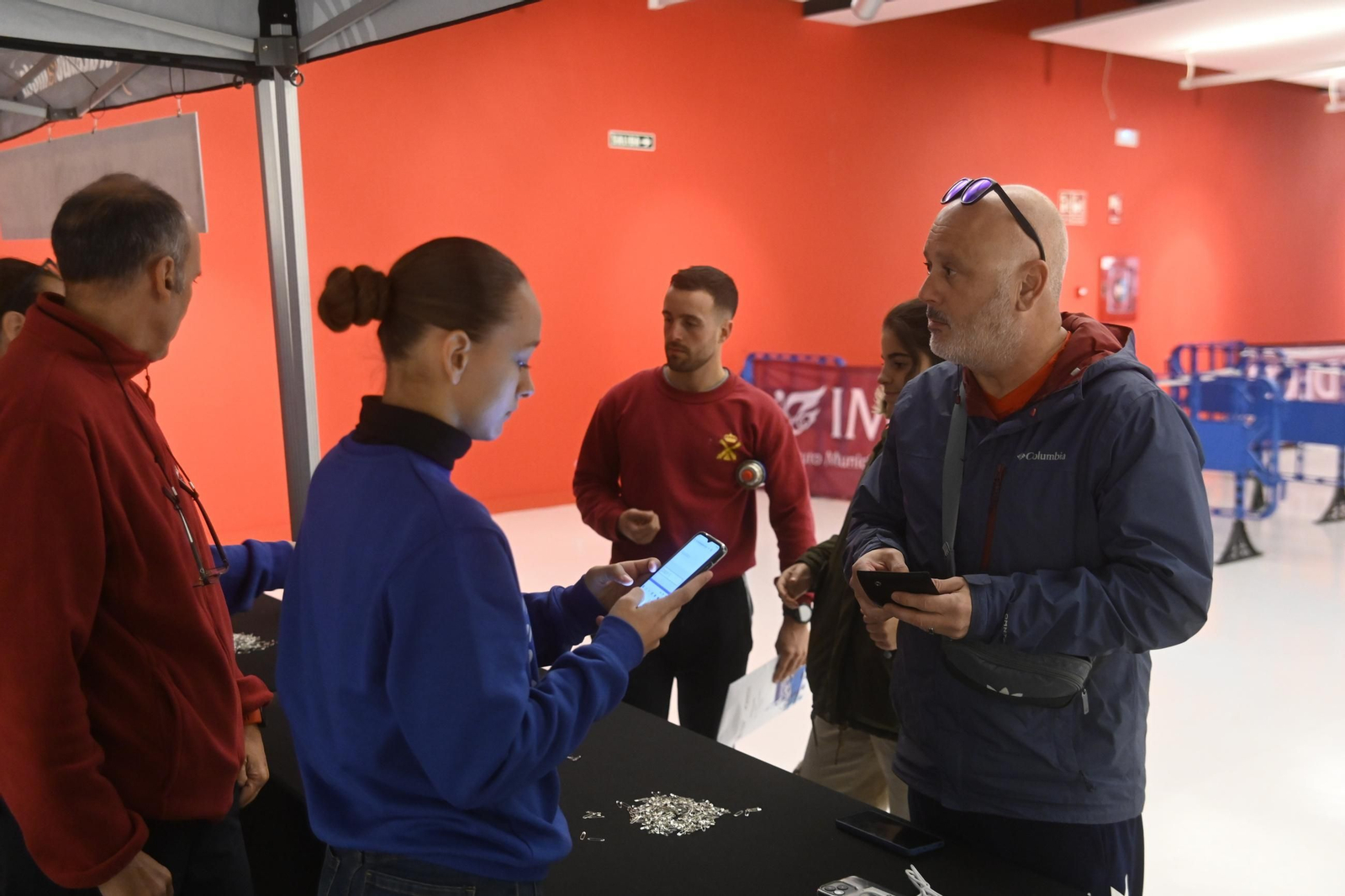 La Feria del Corredor y la entrega de dorsales para la Media Maratón de Córdoba 2025, en imágenes