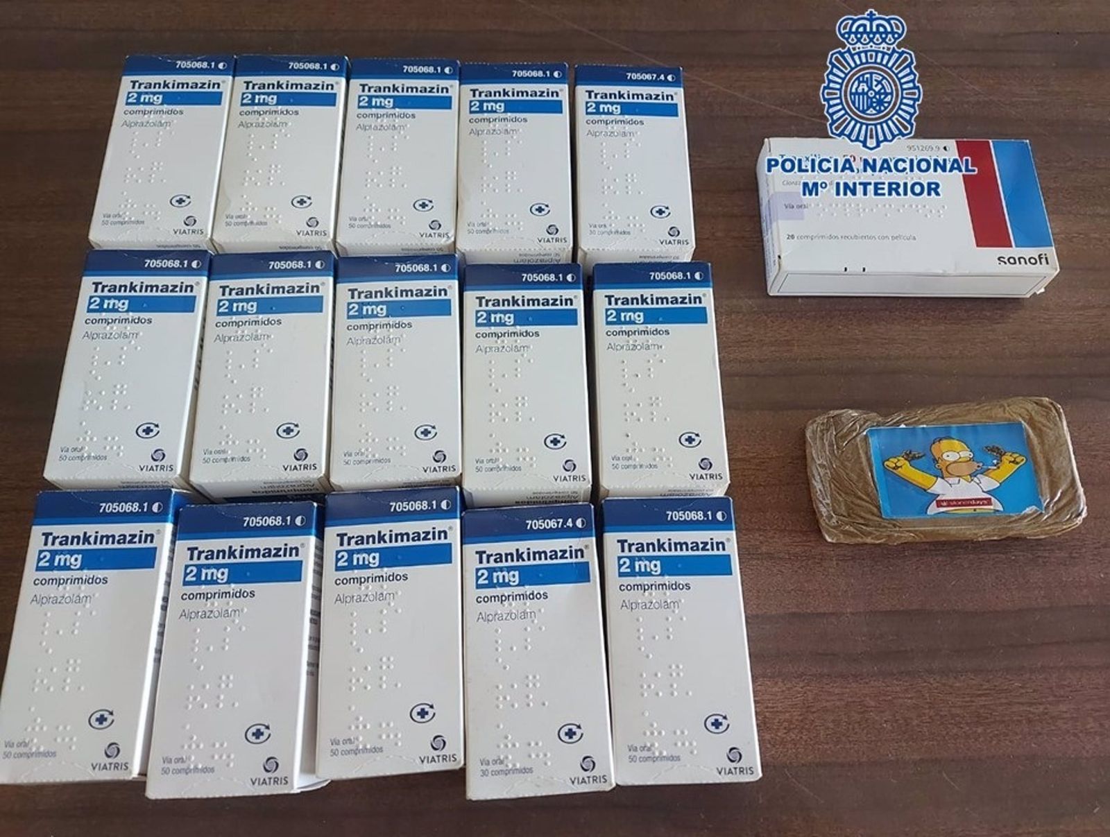 Detenida una pareja en Granada con hachís y 770 pastillas de tranquilizantes