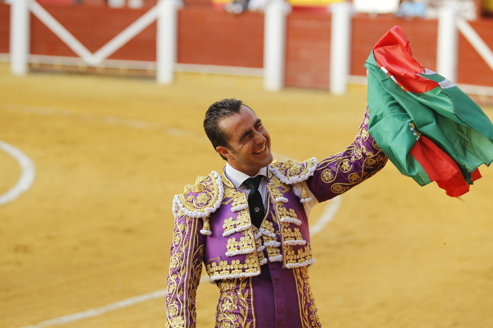 David Fandila'El Fandi' y su total comunión con el tendido supone una de las claves importantes de su légitimo triunfo de ayer.