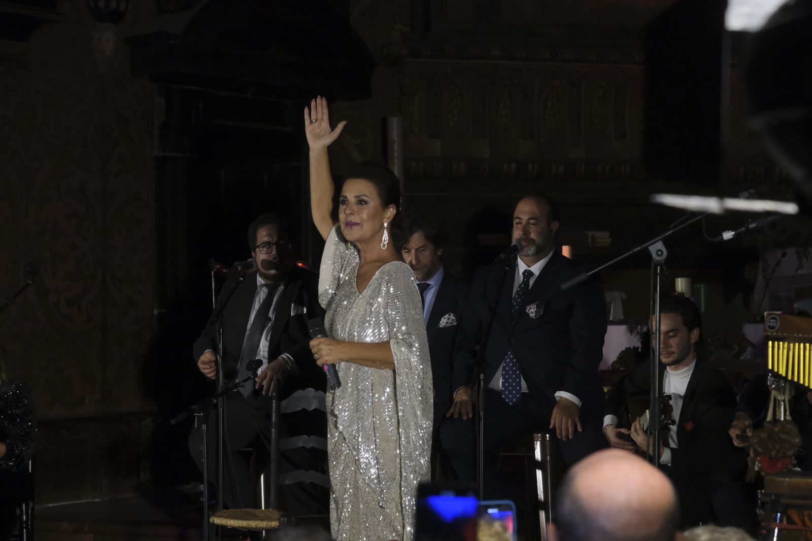 La zambomba flamenca con María José Santiago en Córdoba, en fotografías