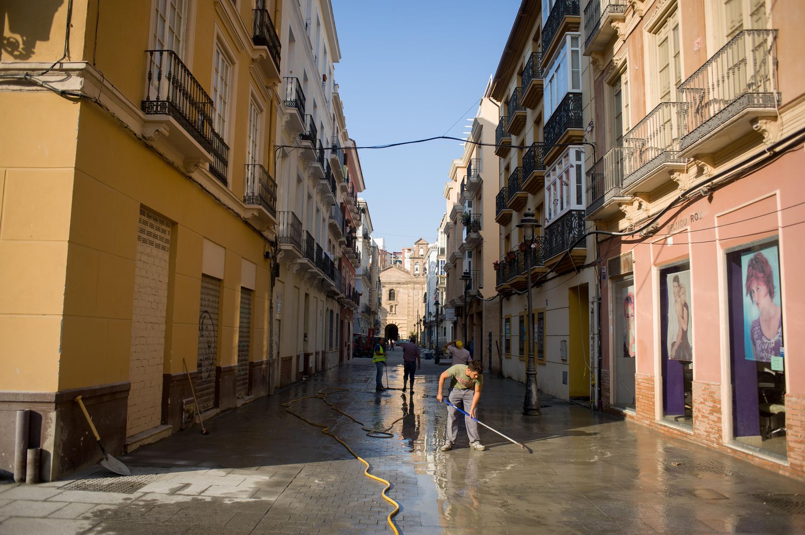 Esto que una vez fue Ancha del Carmen en el barrio que en alguna ocasión fue conocido como El Perchel.