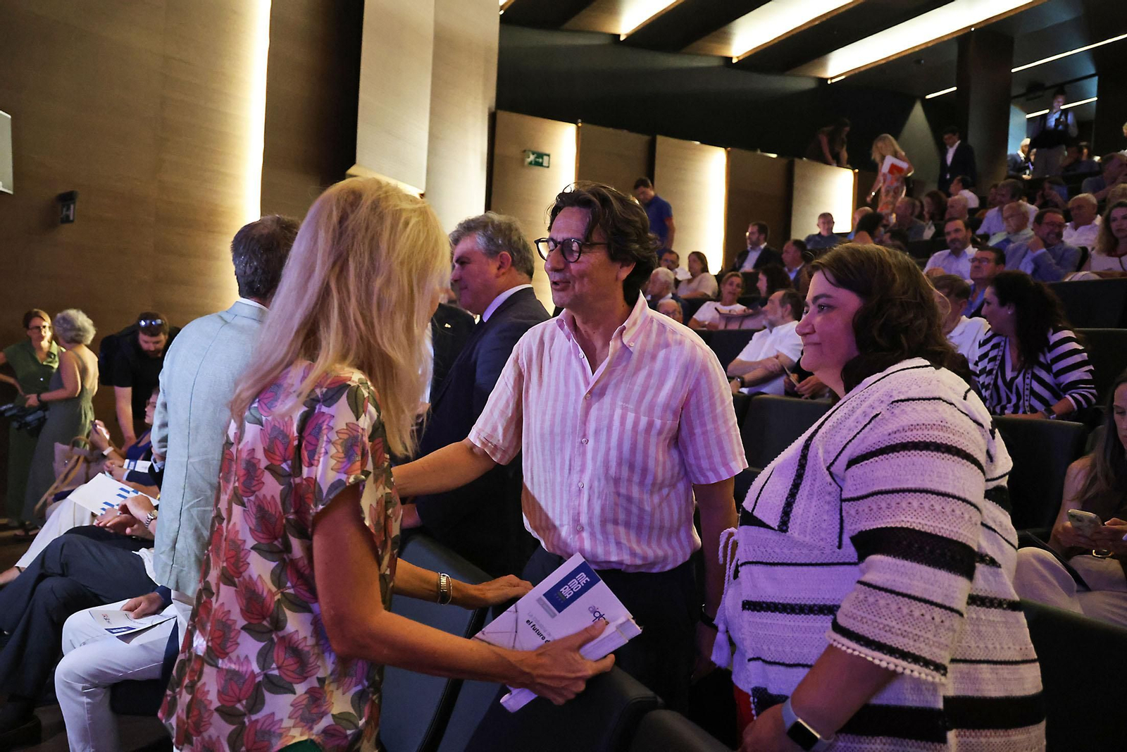 Imágenes de la presentación de la memoria anual de la Asociación de Industrias Químicas, Básicas y Energéticas de Huelva (Aiqbe)