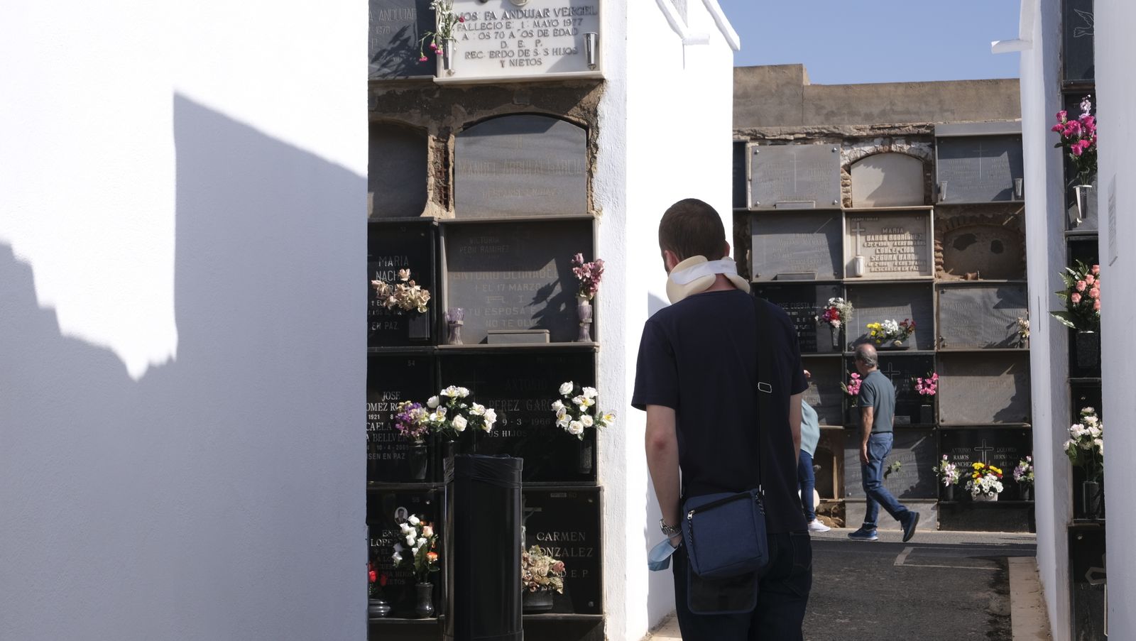 Imágenes del Día de Todos los Santos en el Cementerio de San José de Almería