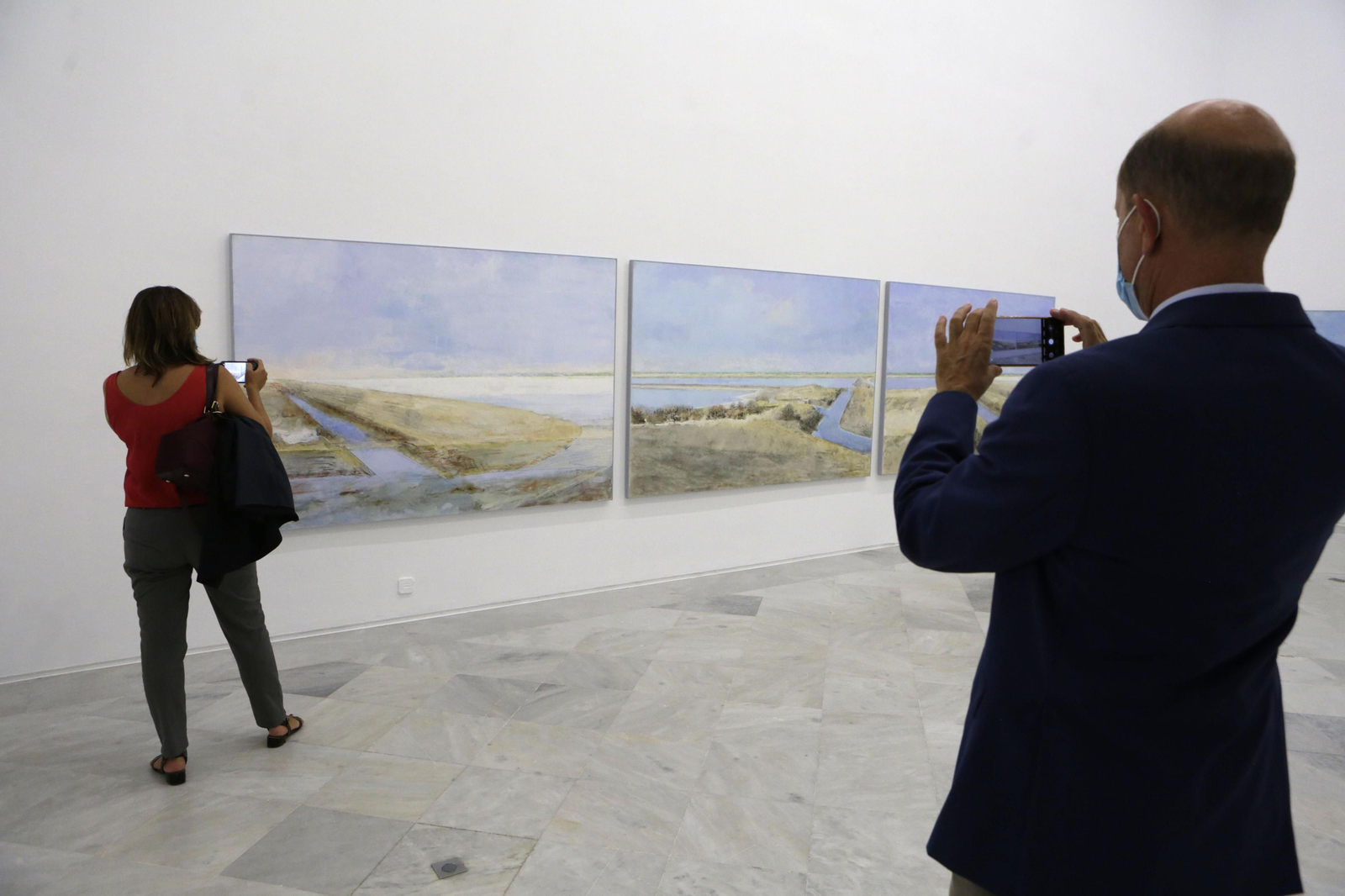 La exposición 'Carmen Laffón. La sal' se clausura con las visitas guiadas por el Día de Andalucía en el CAAC.