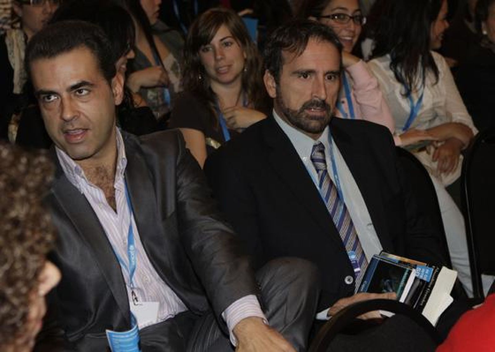 Joan Plaza, entrenador del Cajasol, en la inauguración del III Congreso Internacional de Unicef 'Solidaria@ 2010'.

Foto: José Ángel García