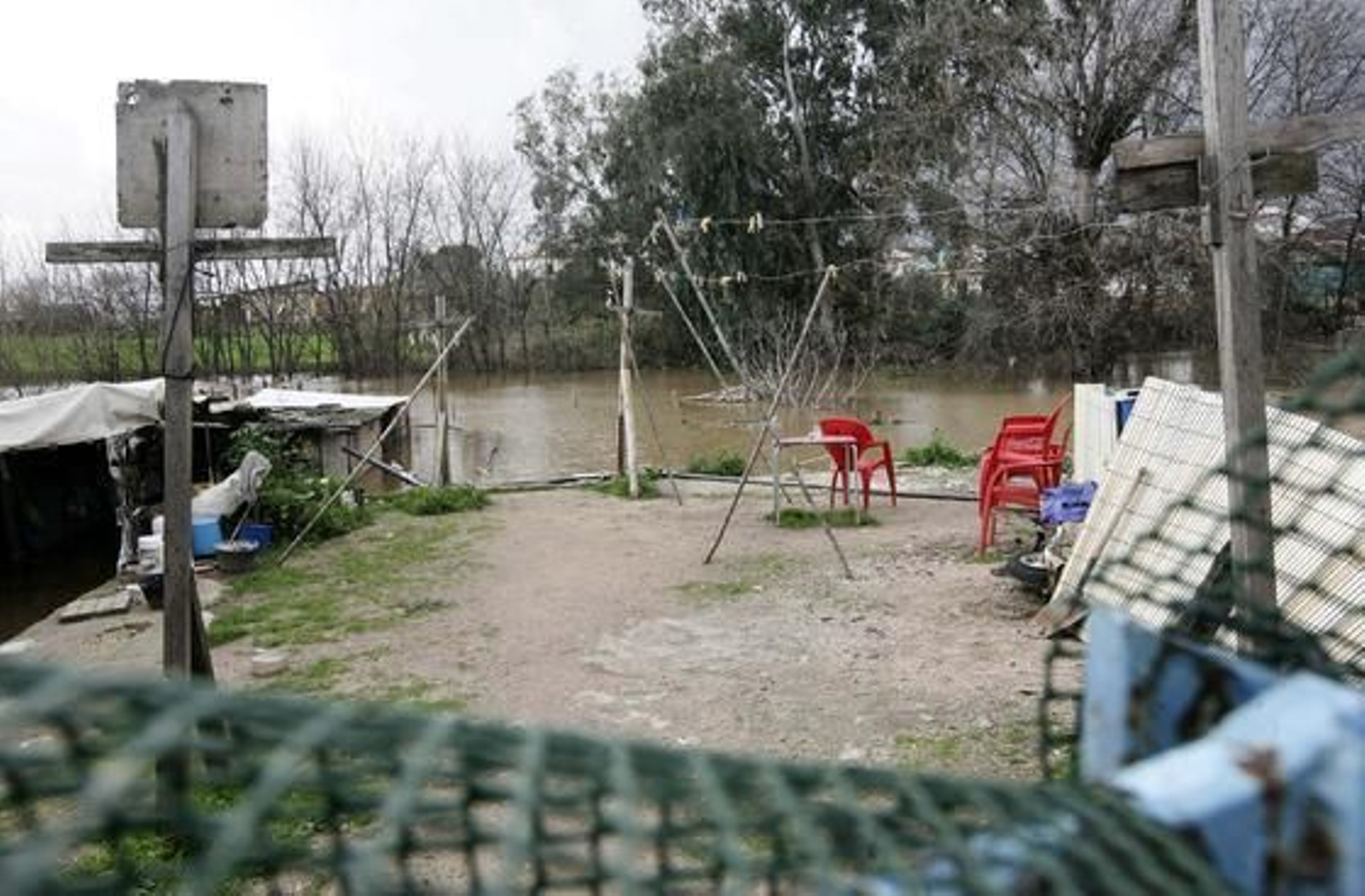 La crecida del río Gualdaquivir inunda algunas zonas de la provincia.