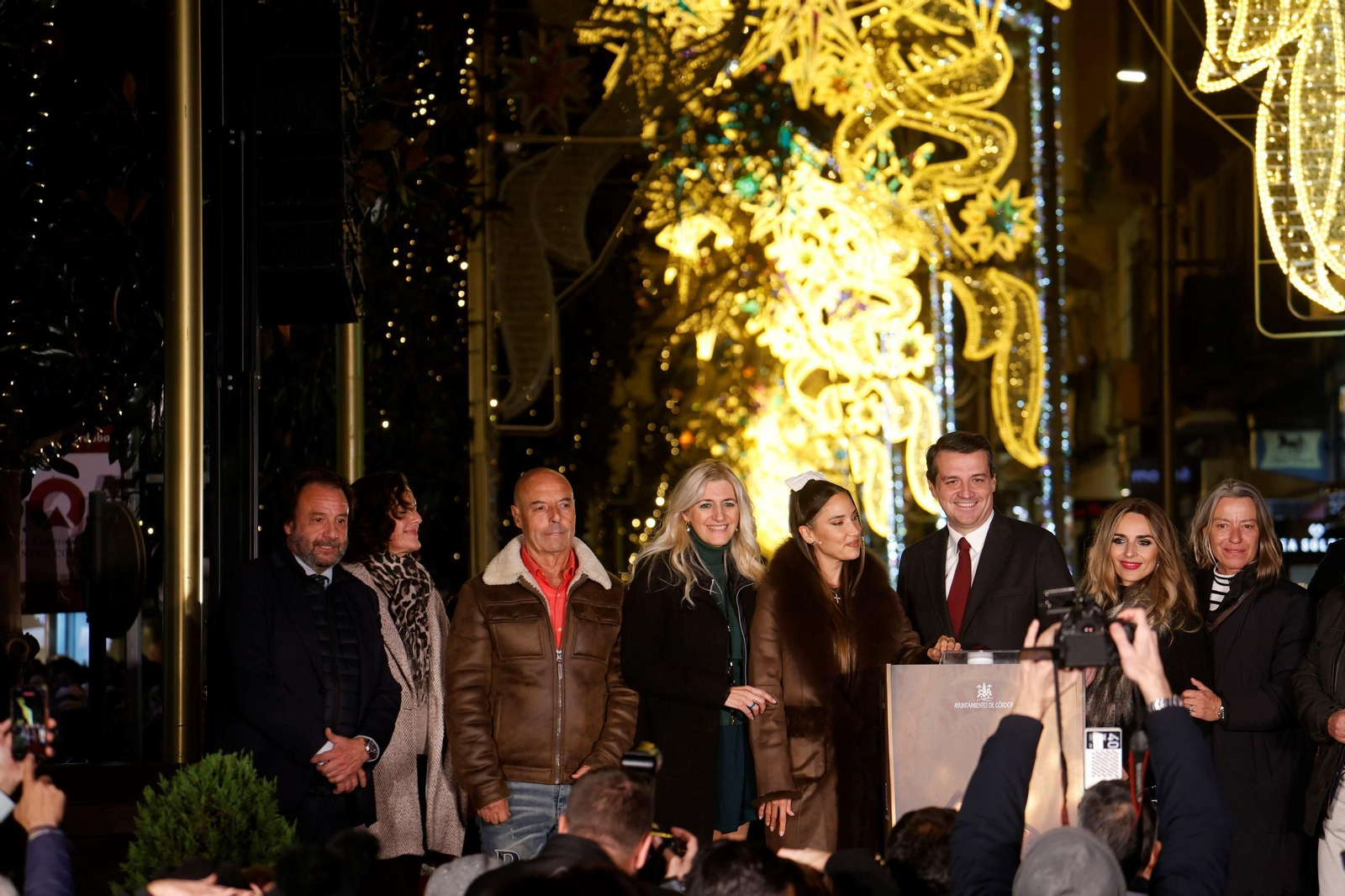 Así ha sido el espectácular encendido de las luces de Navidad de Córdoba