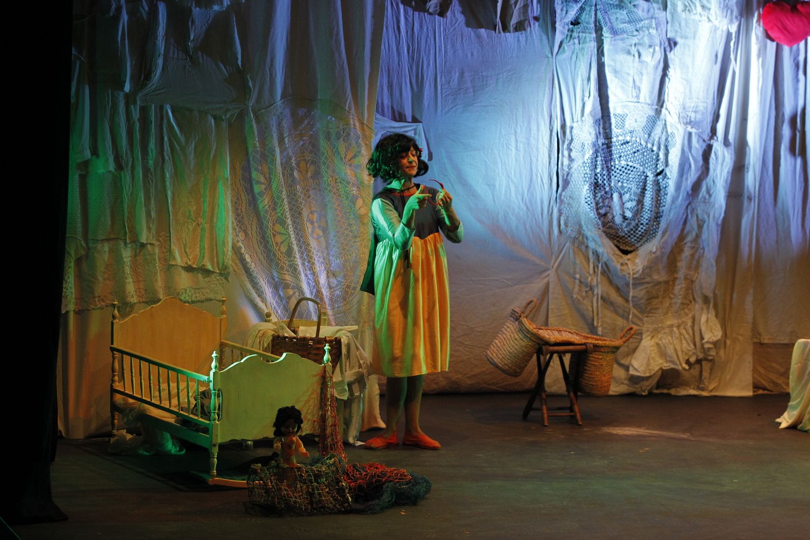 Fotogalería Festival Teatro El Ejido. Obra "El Desván de los Hermanos Grim"