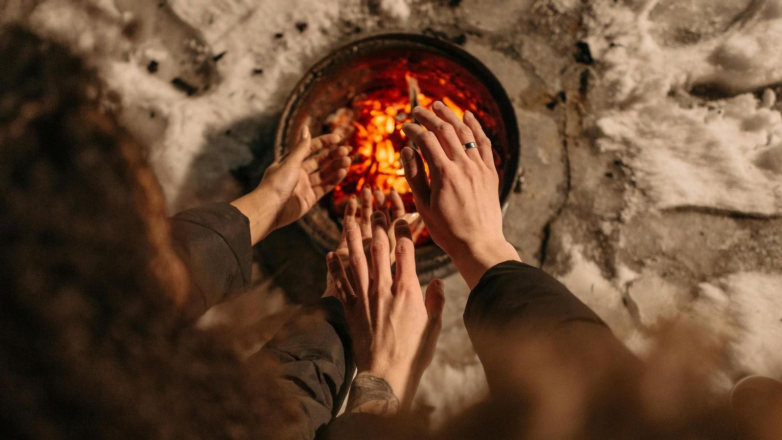 Protege tus manos del frío en todo momento gracias a los calentadores más top para este invierno