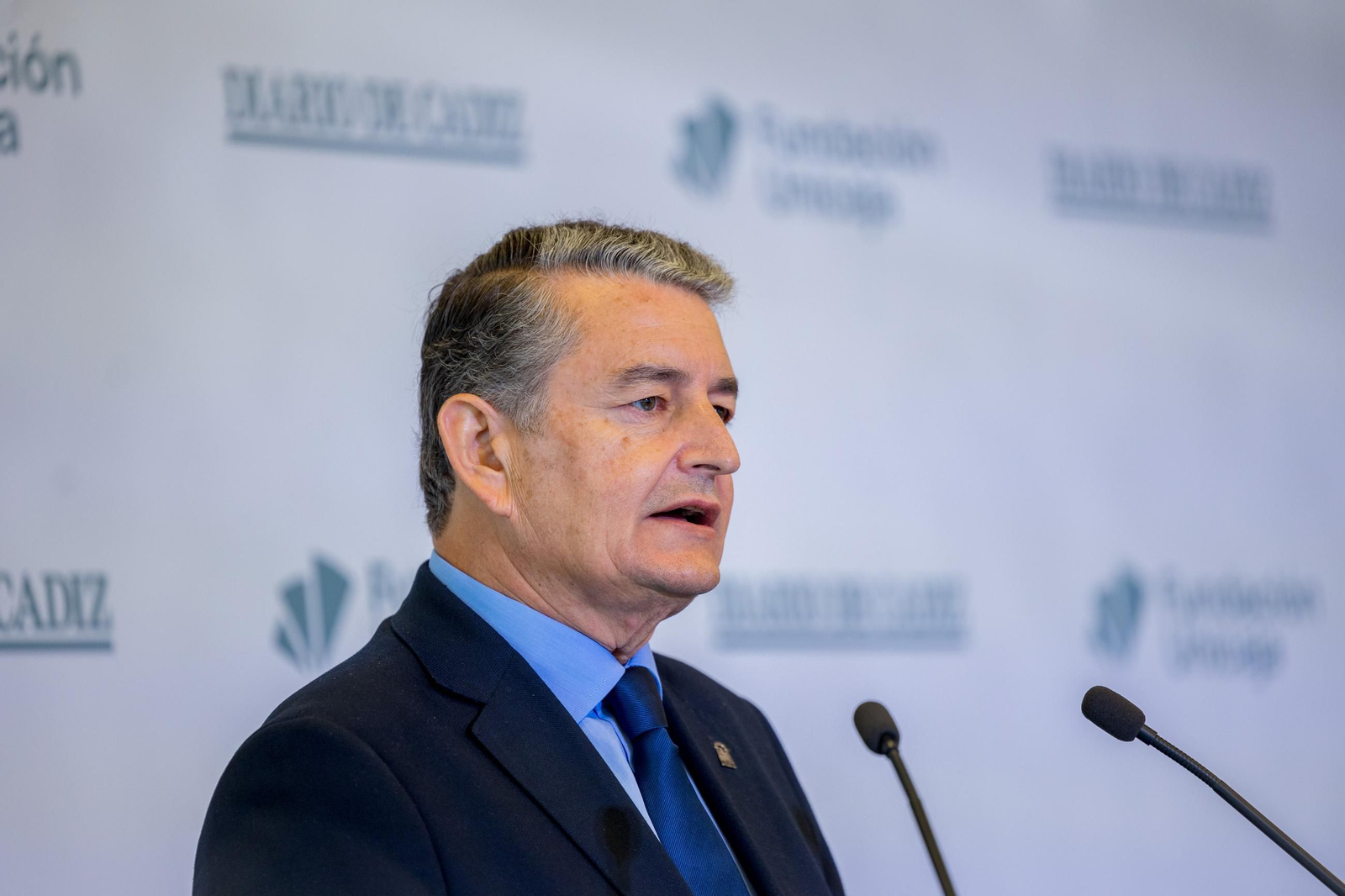 Las imágenes de la entrega del IX Premio Federico Joly a José Bohórquez Mora-Figueroa en Cádiz