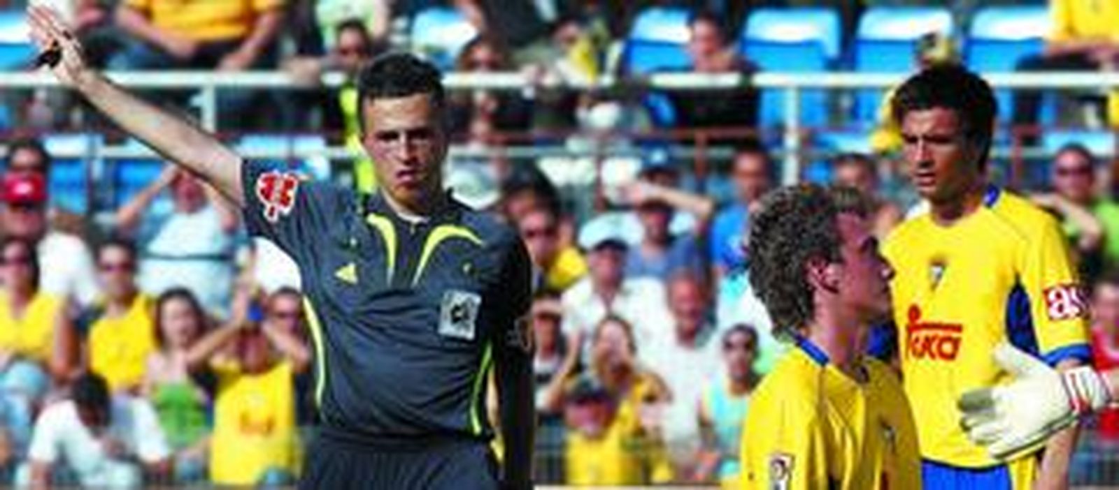 "El peor árbitro de la categoría"