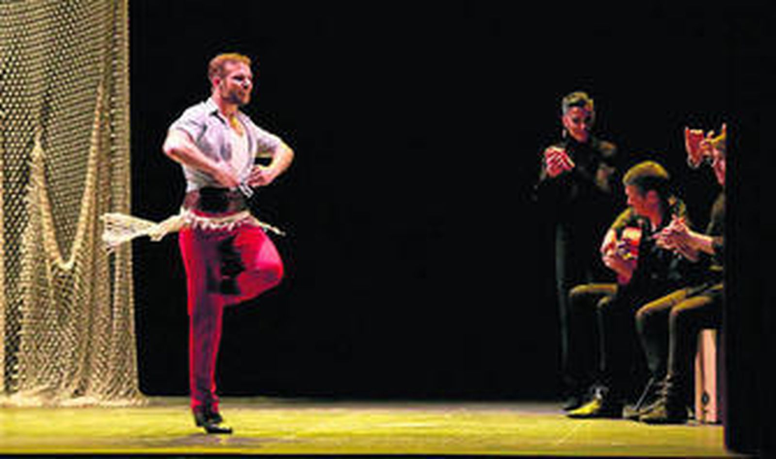 Jesús Fernández inició su actuación por chuflas con el cante de Miguel Rosendo y Emilio Florido.