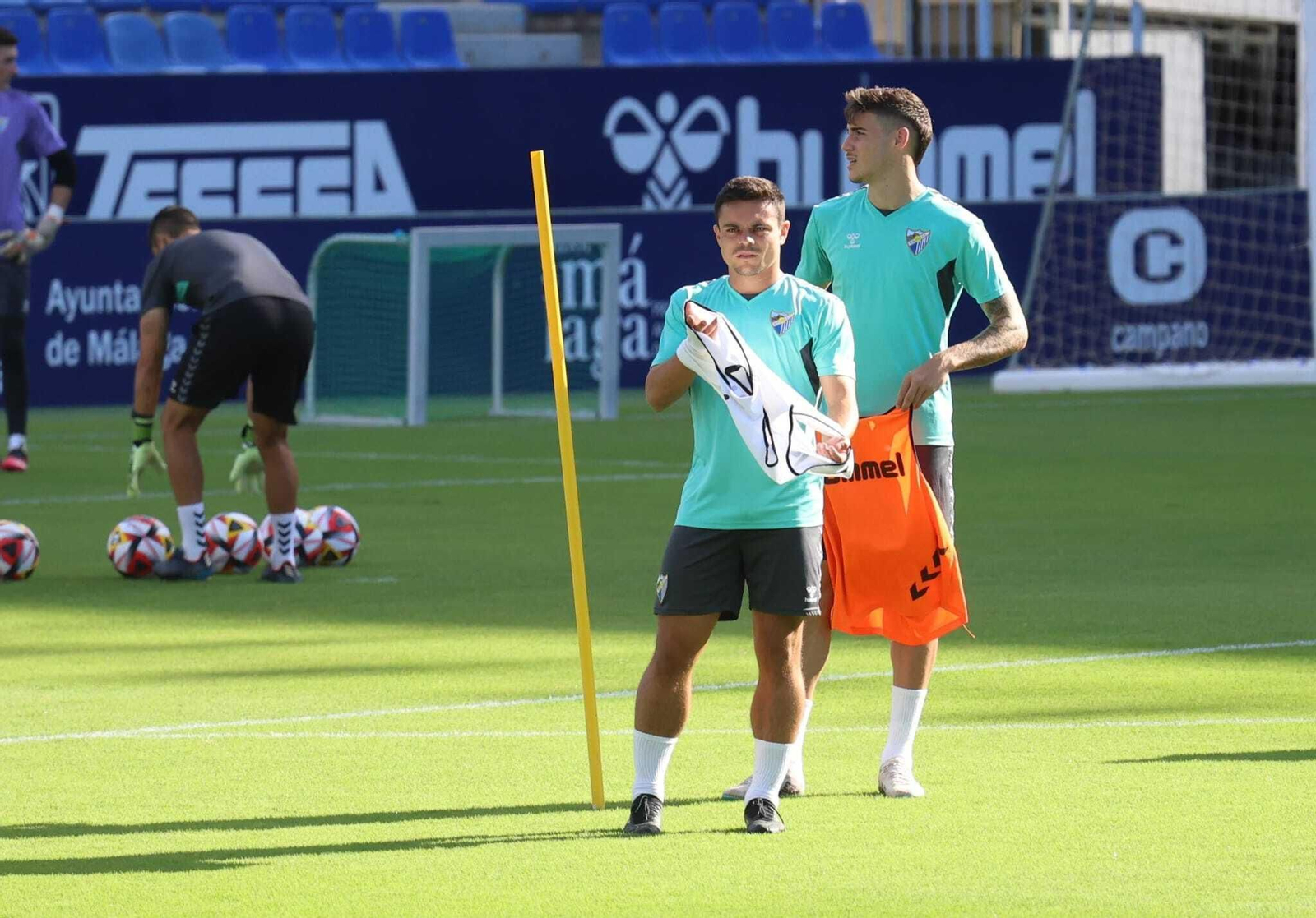 Las imágenes del entrenamiento del Málaga en La Rosaleda Las imágenes del entrenamiento del Málaga en La Rosaleda