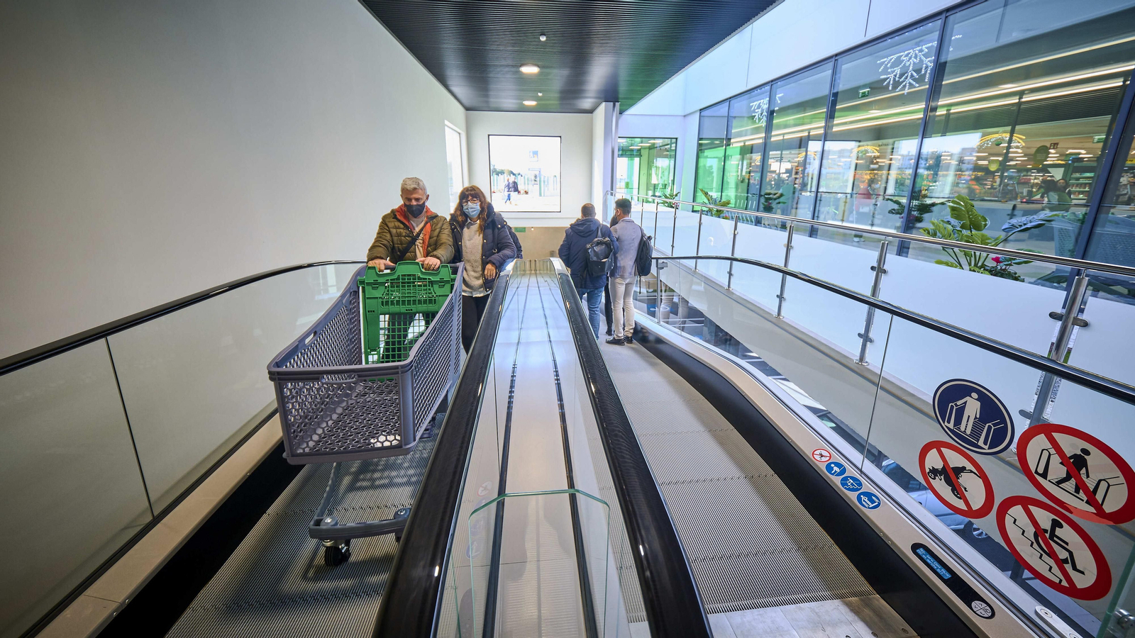Interior del nuevo Mercadona de Fadricas