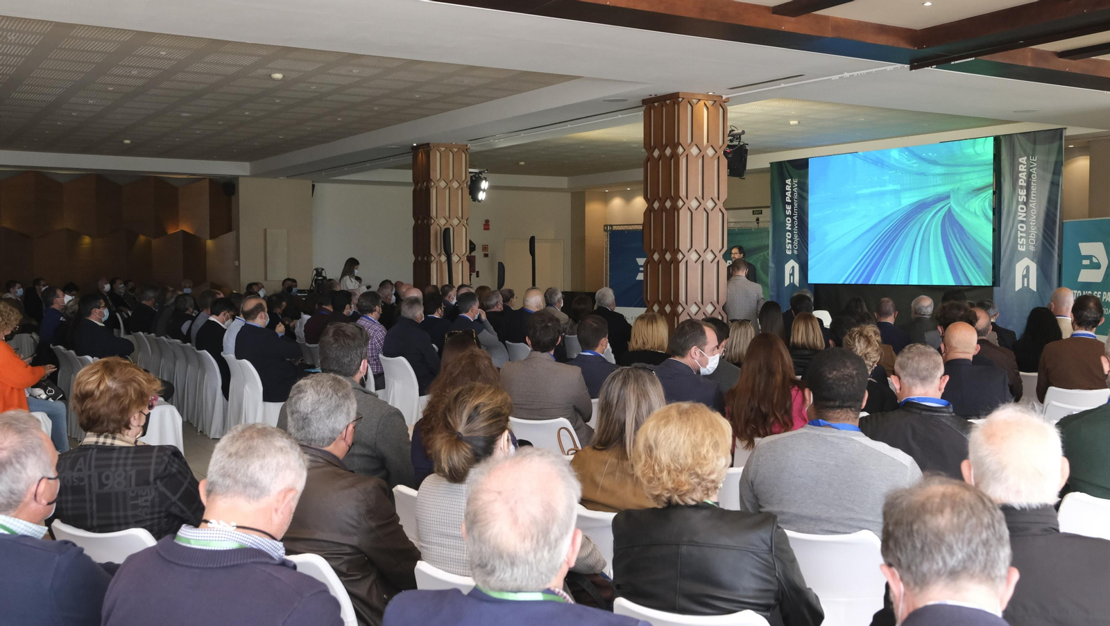 Fotogalería acto reivindicación del AVE en Vera. Almería