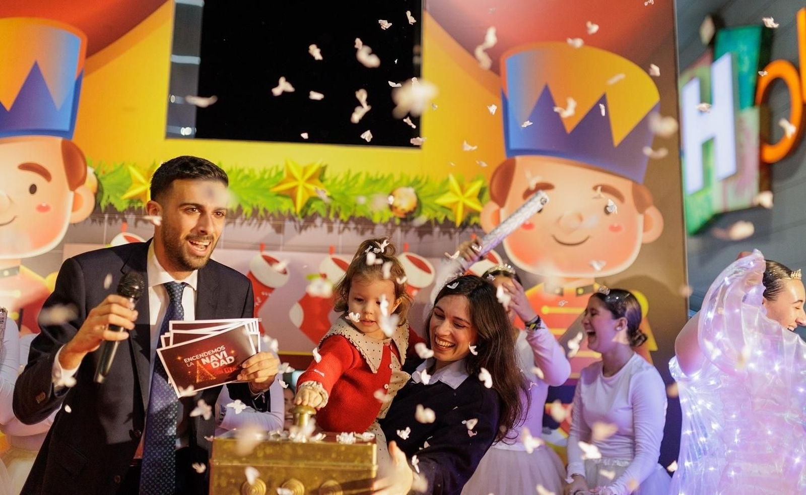 Holea ya encendió su Navidad el pasado fin de semana