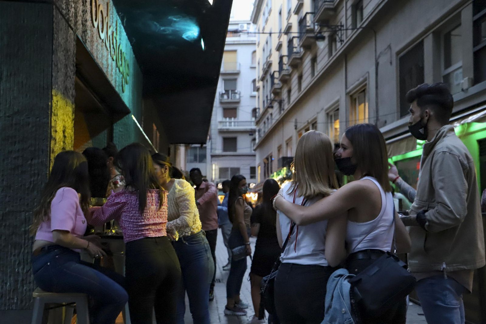 Preocupación ante un fin del estado de alarma festivo e irresponsable