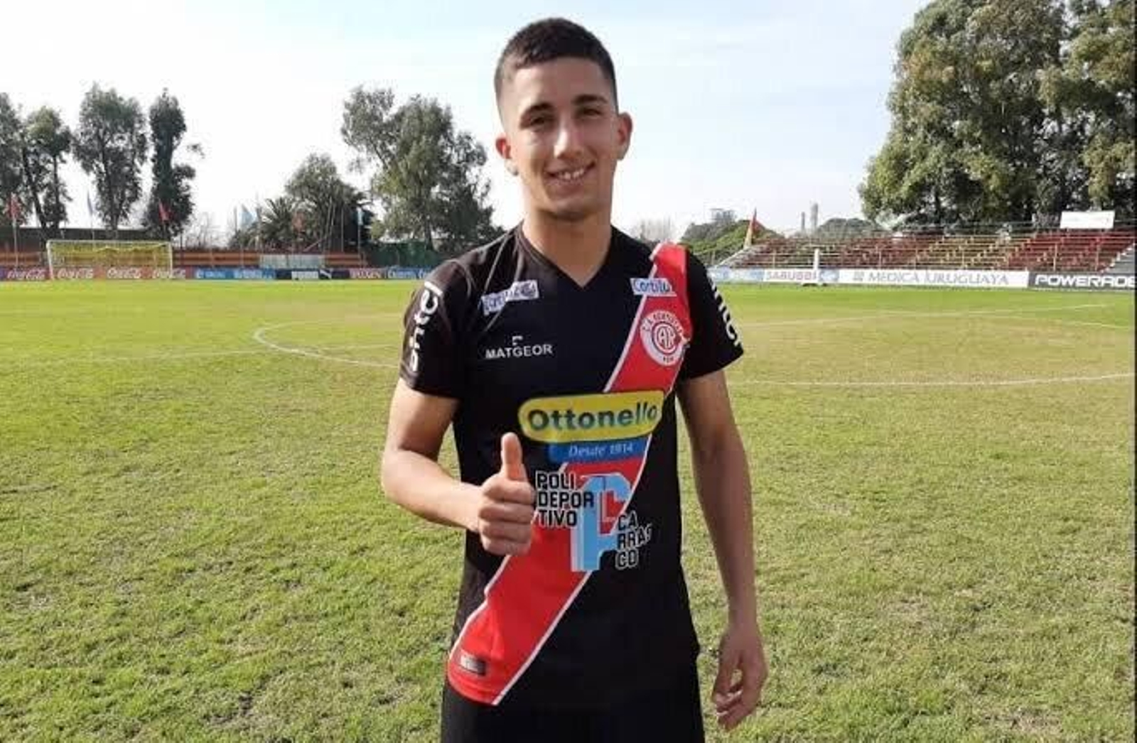 Olivera firma por 5 temporadas como rojiblanco