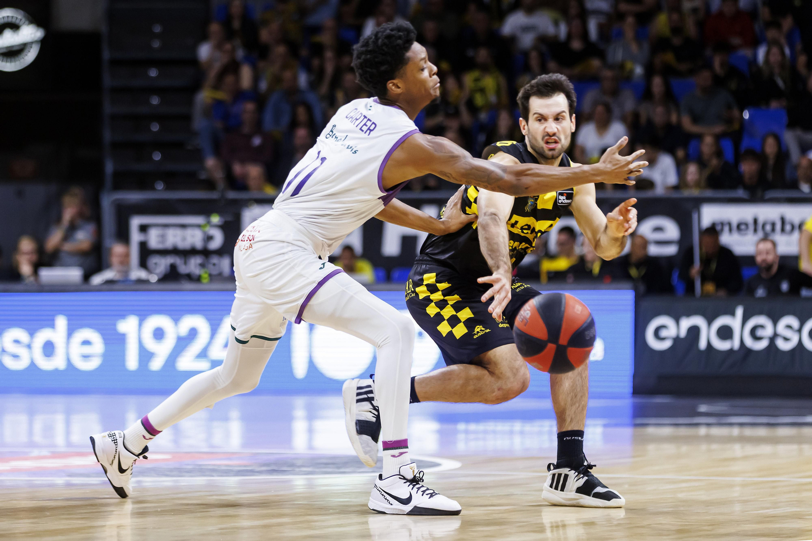 El Lenovo Tenerife - Unicaja, en fotos