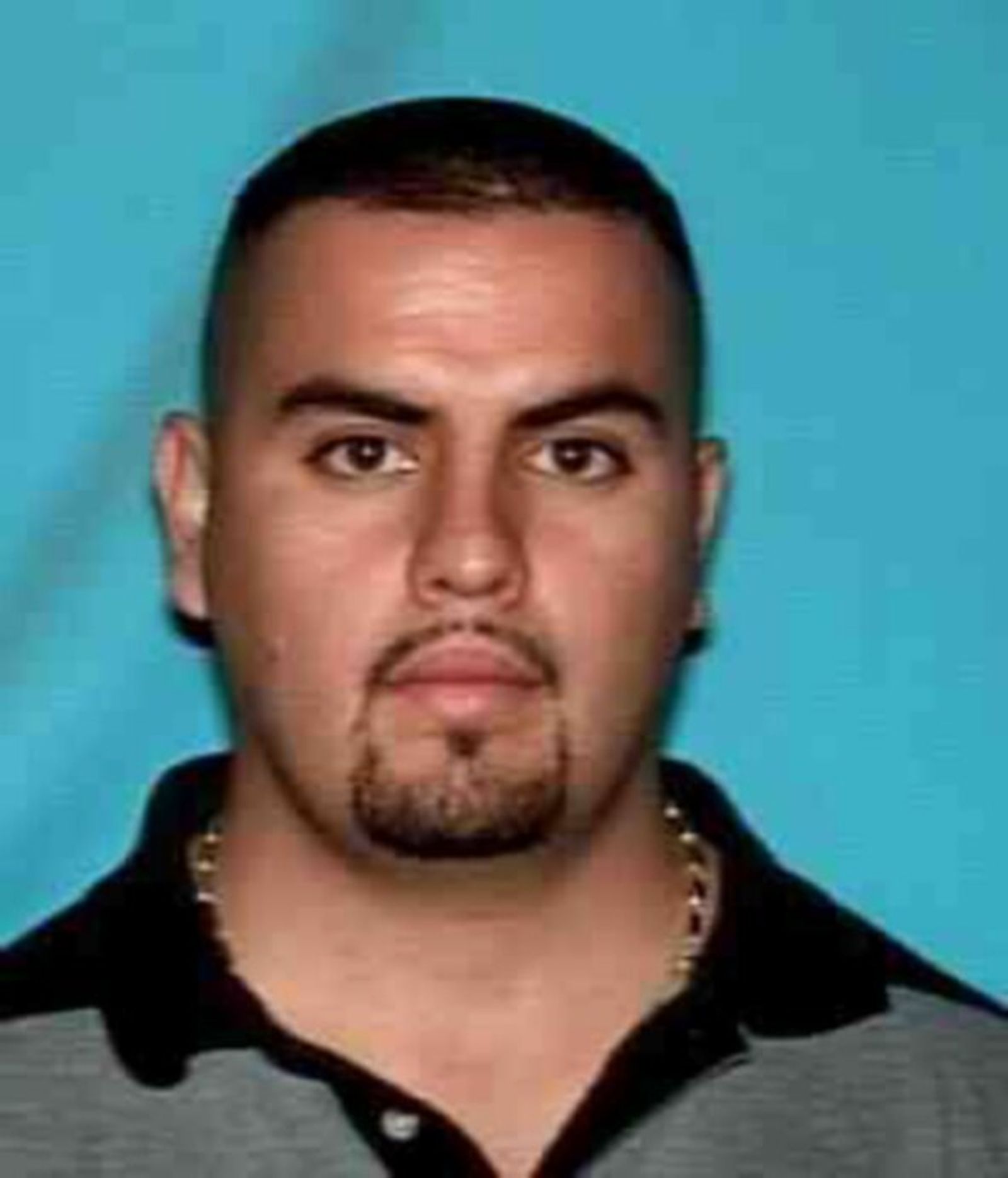 Arnoldo Jimenez , Actualmente es buscado por su presunta participación en el asesinato de su nueva esposa la mañana después de su boda. De acuerdo con los reportes, el 12 de mayo de 2012 Jimenez supuestamente apuñaló a su esposa dentro de su automóvil, luego arrastró el cadáver hasta la bañera de su departamento en Burbank, Illinois.