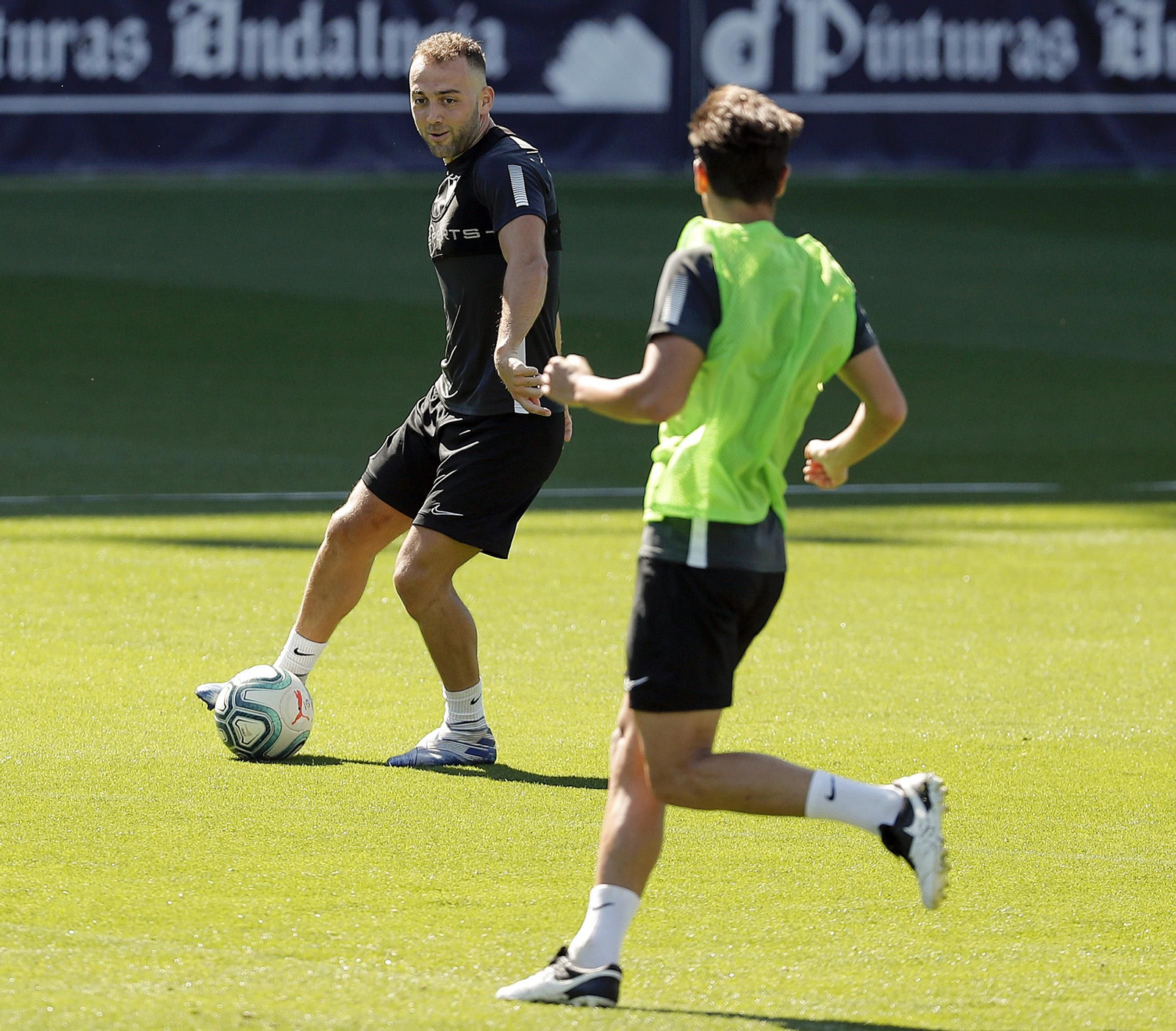 Los fotos del primer entrenamiento del Málaga CF por grupos Los fotos del primer entrenamiento del Málaga CF por grupos