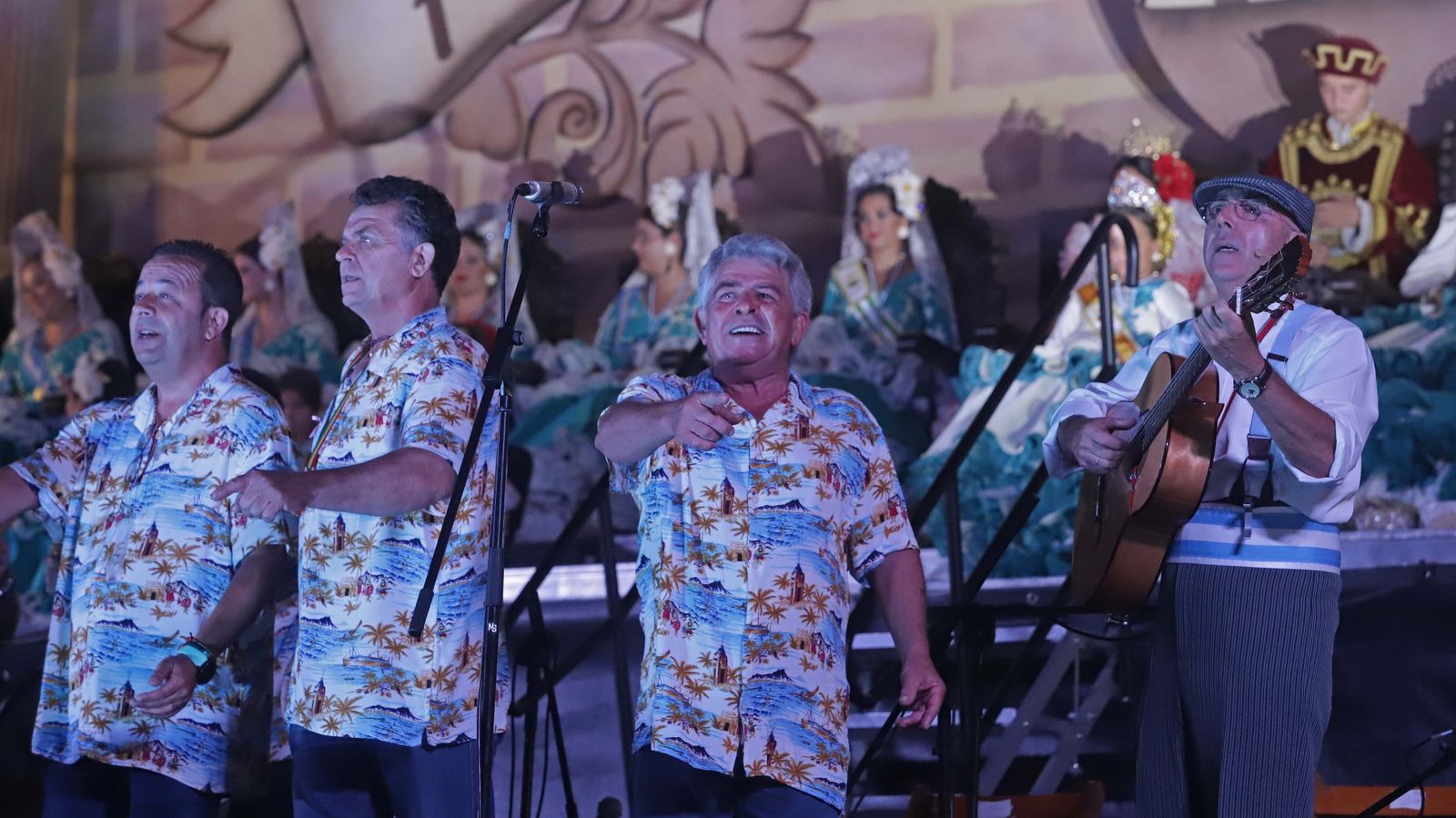 Fotos de la Coronación de las Reinas y Damas de la Feria de La Línea 2022