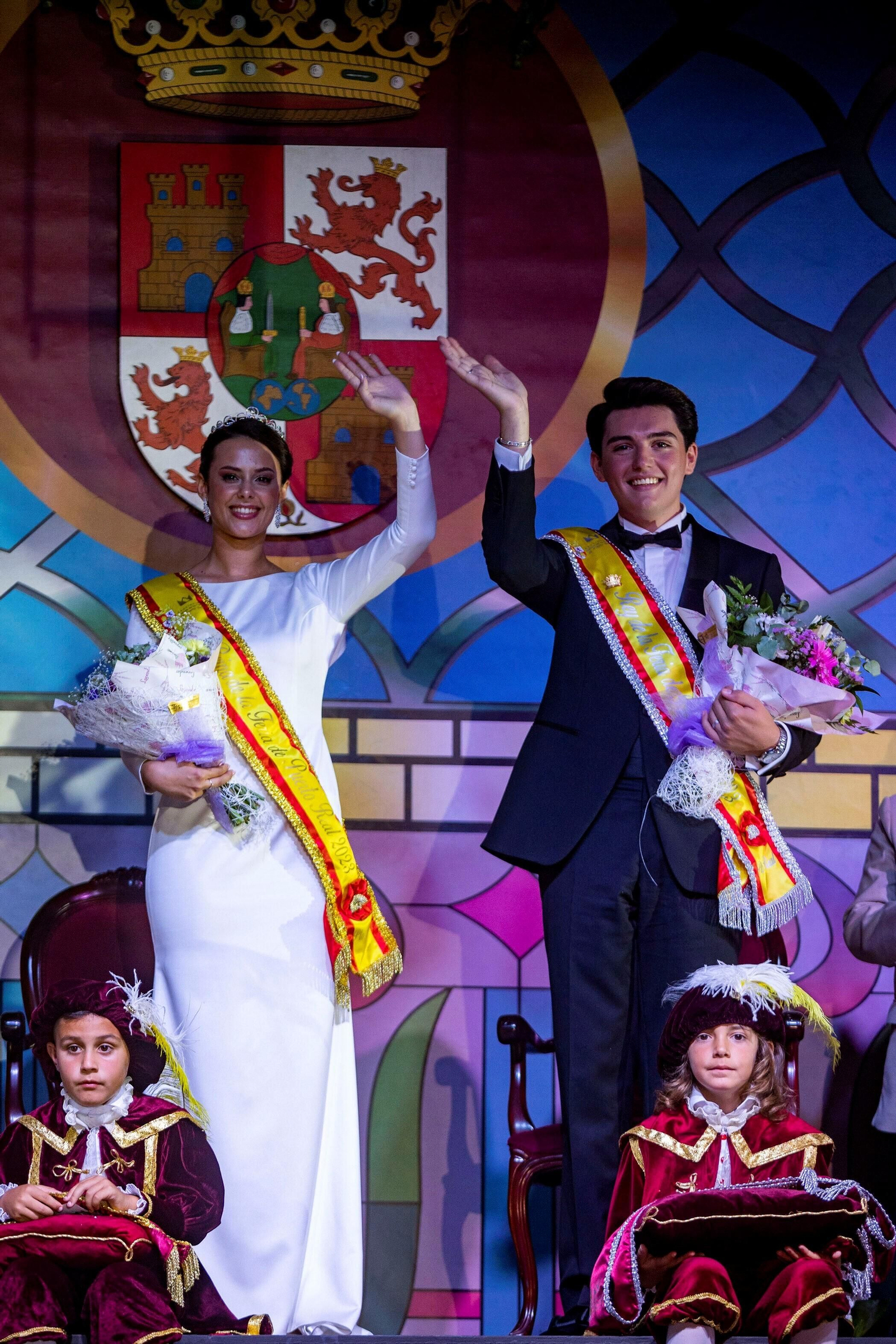 Feria de Puerto Real 2023: Las imágenes de la gala de coronación y el alumbrado