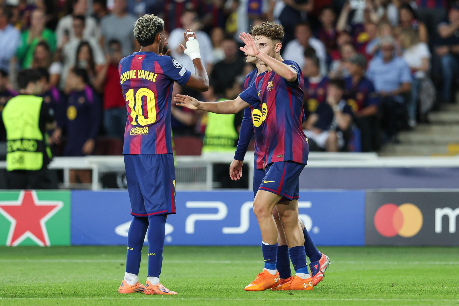 Las fotos del Barcelona-Olympiacos