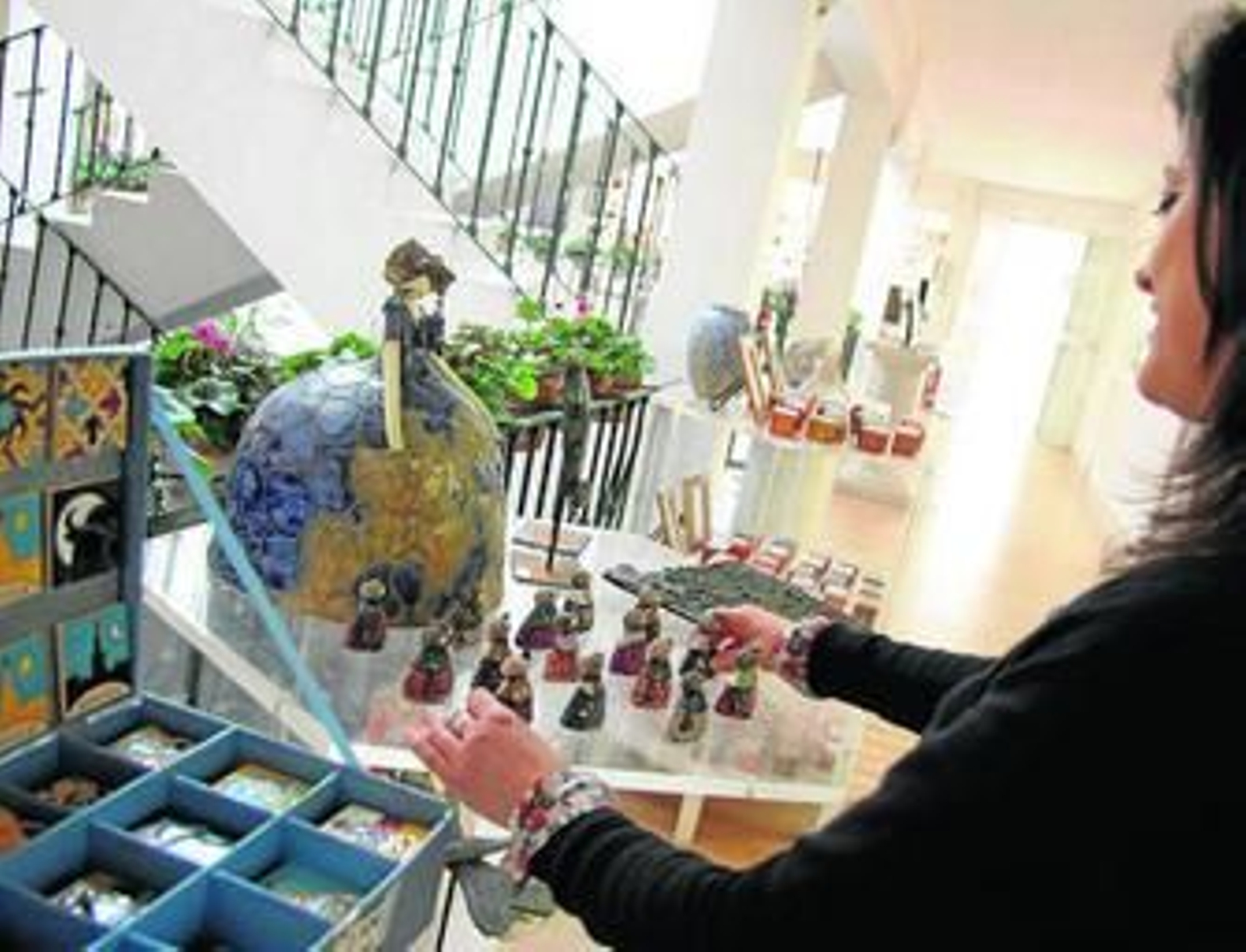 Artesanía en el Mercado del Postigo de Sevilla.