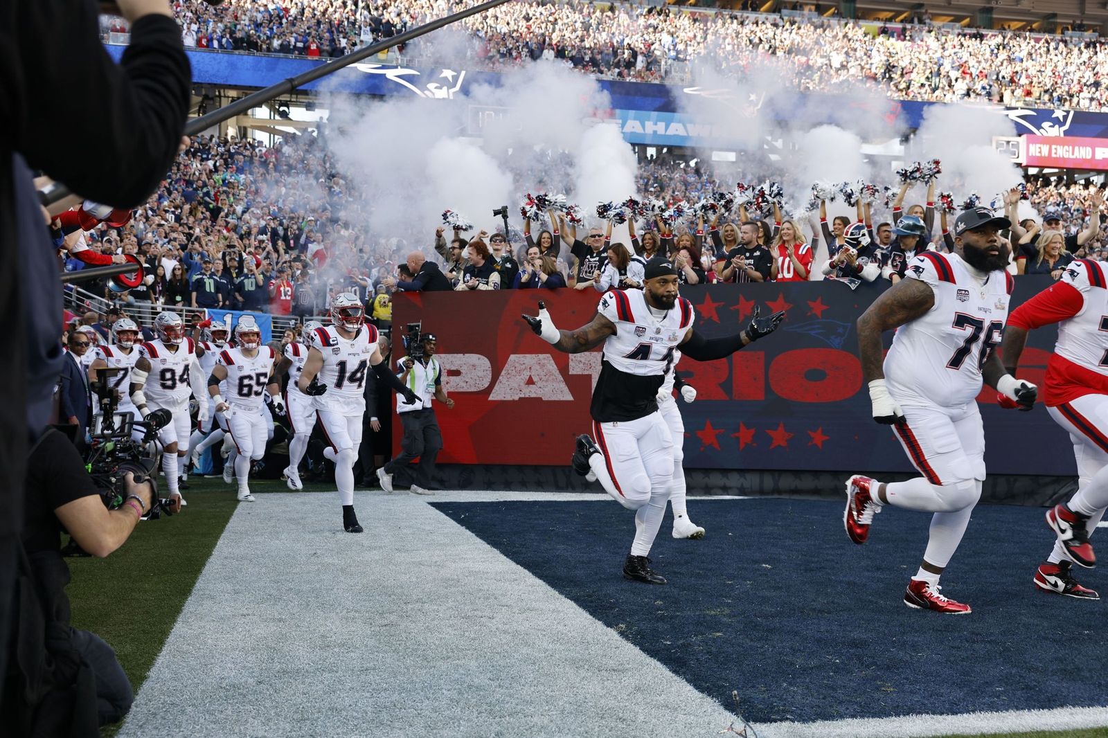 Las mejores fotos de la Super Bowl con la actuación de Bad Bunny