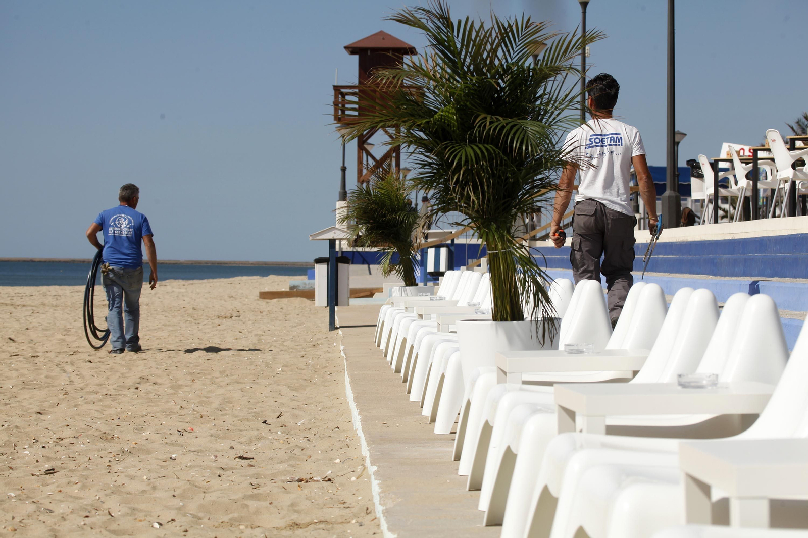 Las playas de la Costa de Huelva se preparan para la Semana Santa