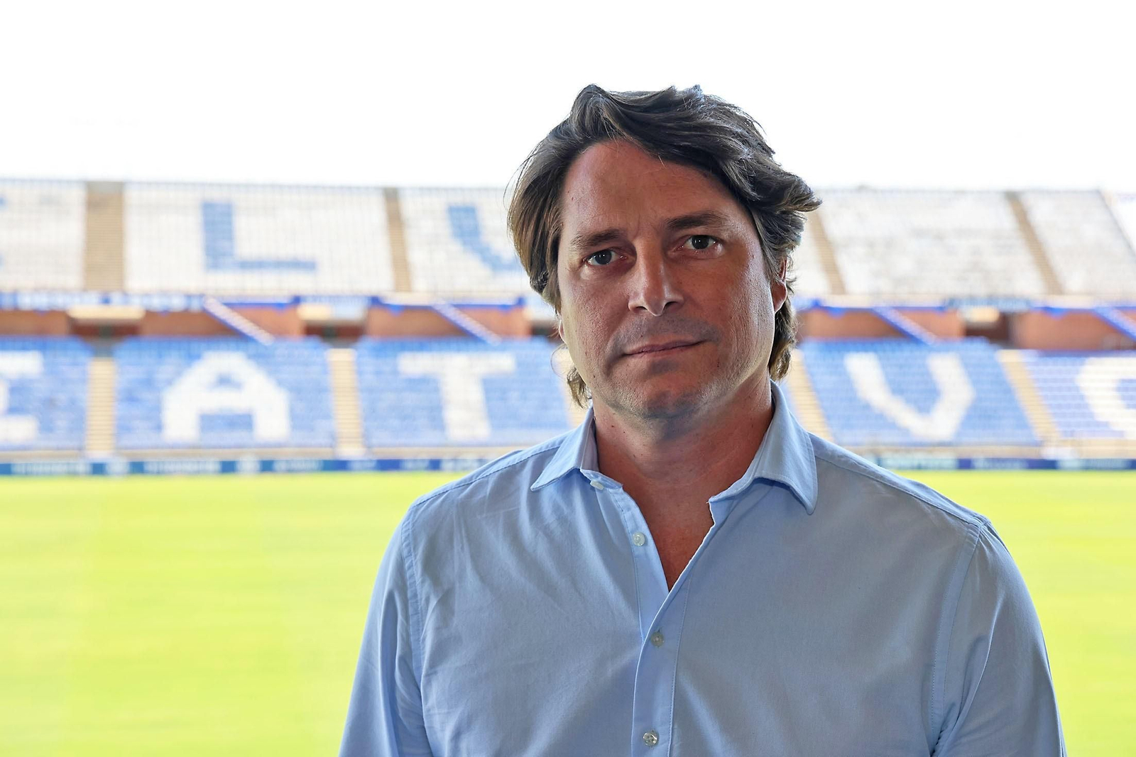 Adrián Fernández posa para Huelva Información.