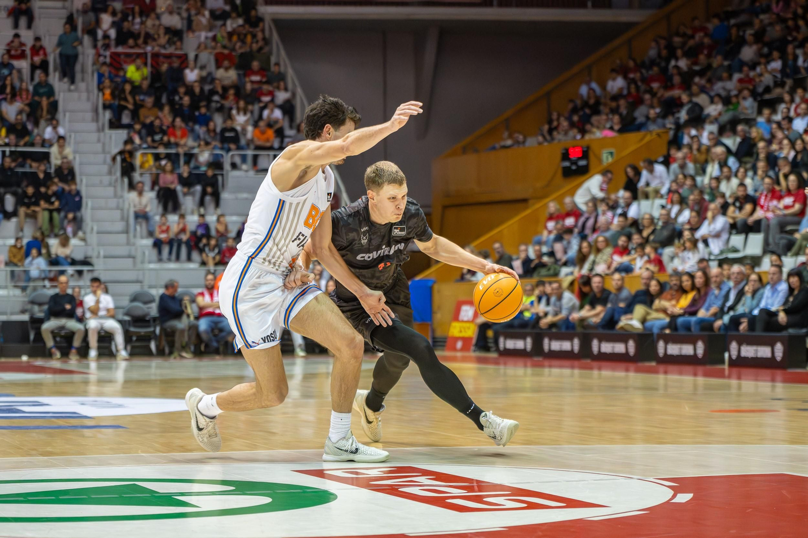 Valtonen en el duelo ante el Girona.