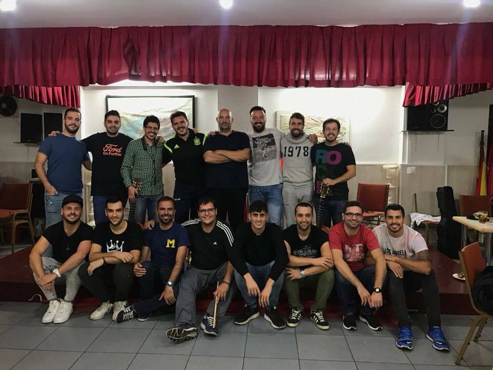 La chirigota de Sevilla 'Los gipsy scream'.