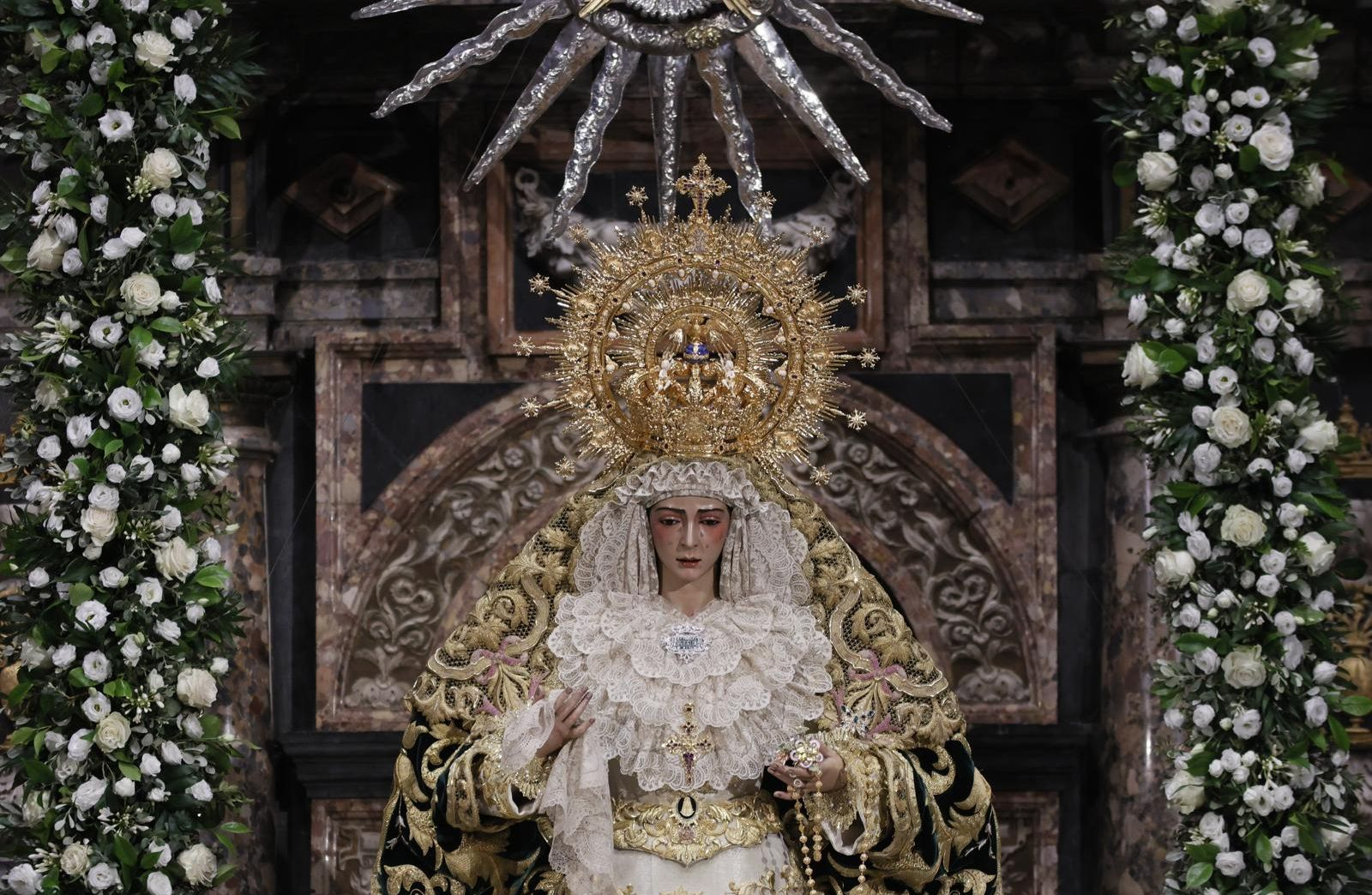 La Virgen del Rocío, ya coronada. La Virgen del Rocío, ya coronada.