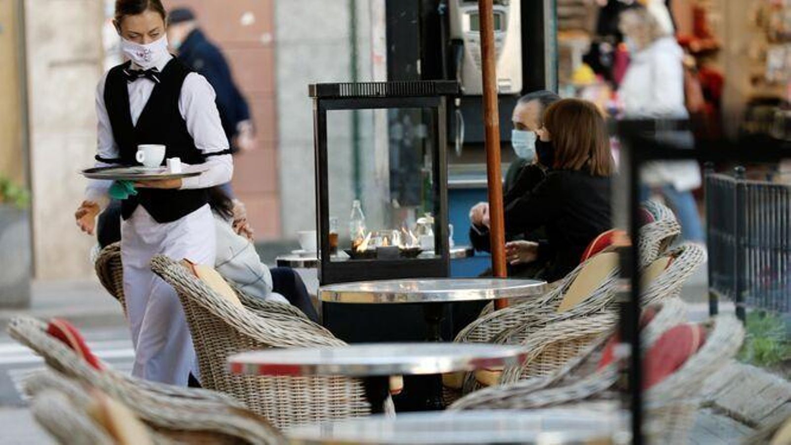 Salario Mínimo Interprofesional: El Consejo de Ministros aprobará el día 28 la subida del SMI hasta 965 euros mensuales