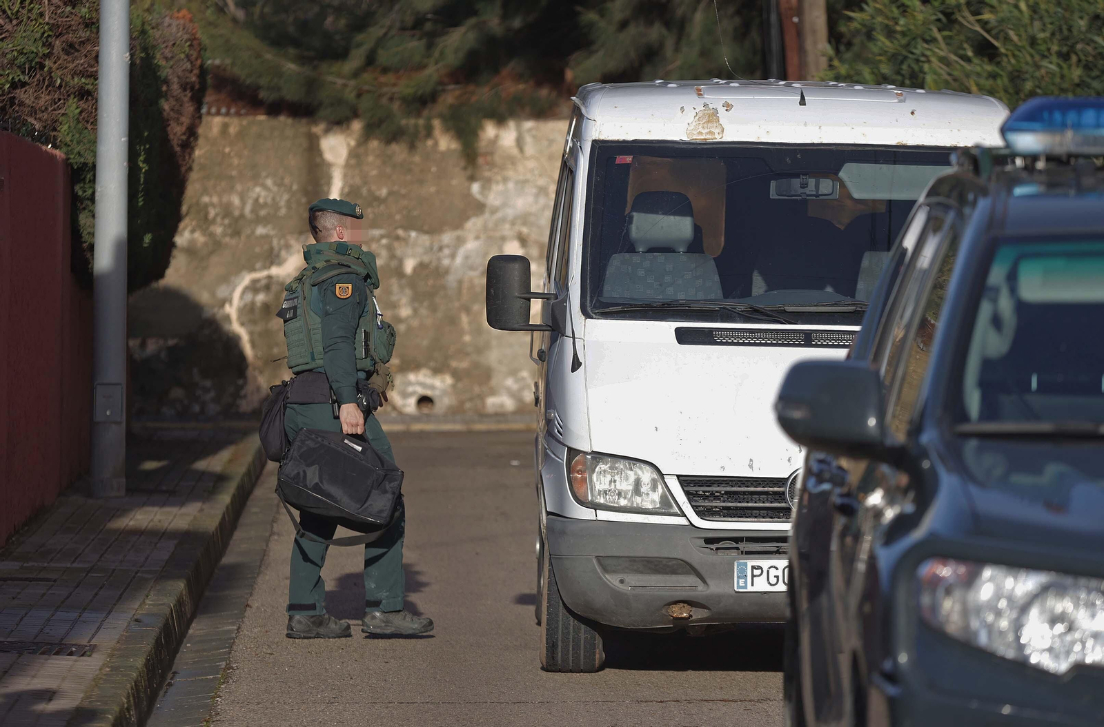Fotos de los registros de la Guardia Civil en Campamento
